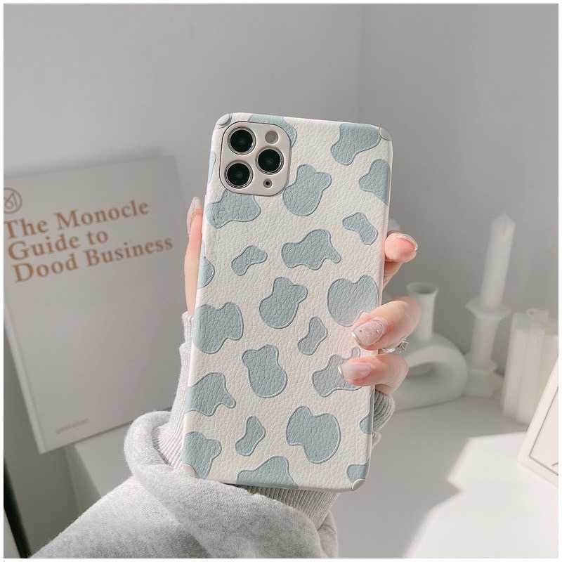 ♡ เคส iPhone : หนังนิ่มลายวัวขาวฟ้า