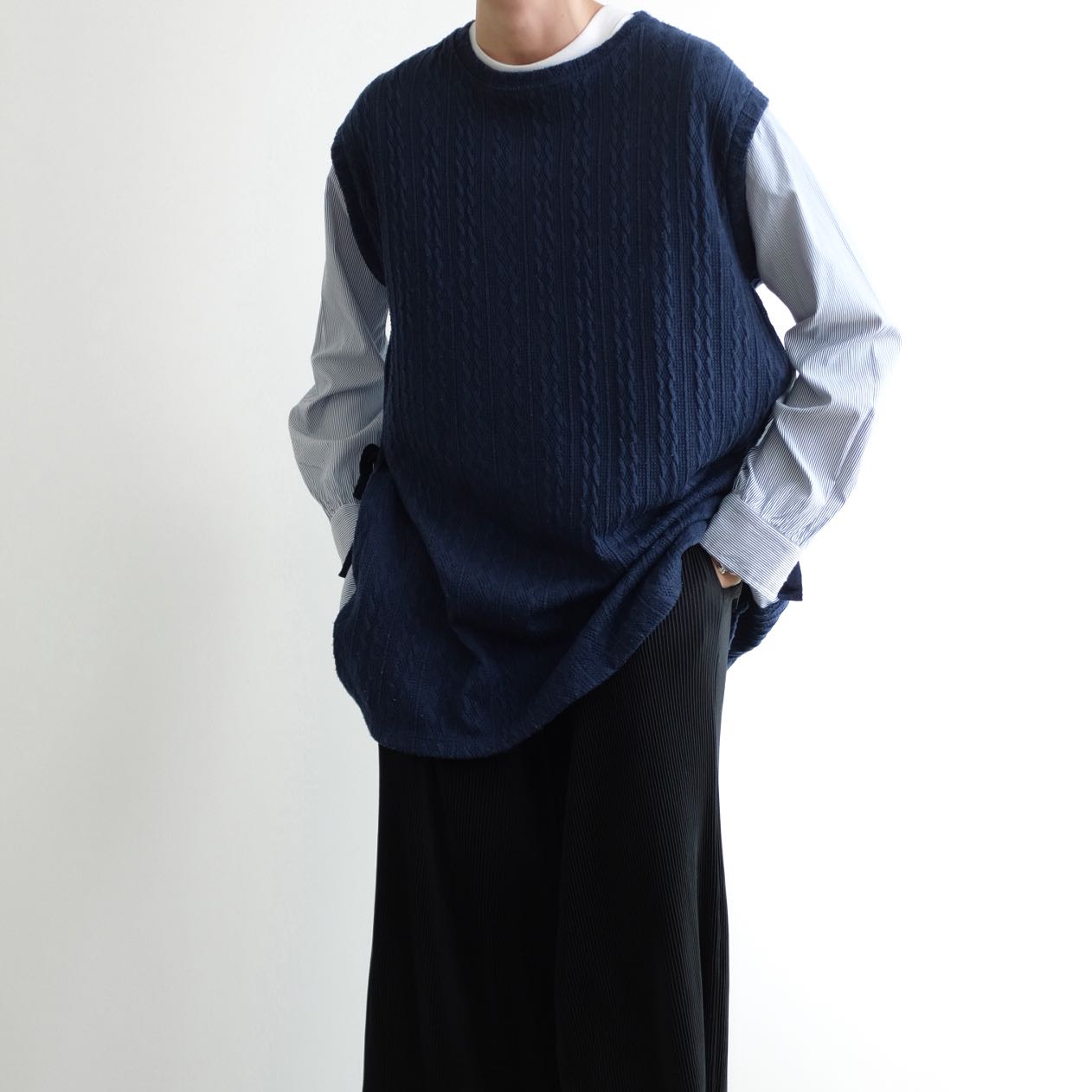 SEASON REASON Two Tone Cotton Oversized Designed Tees Shirts