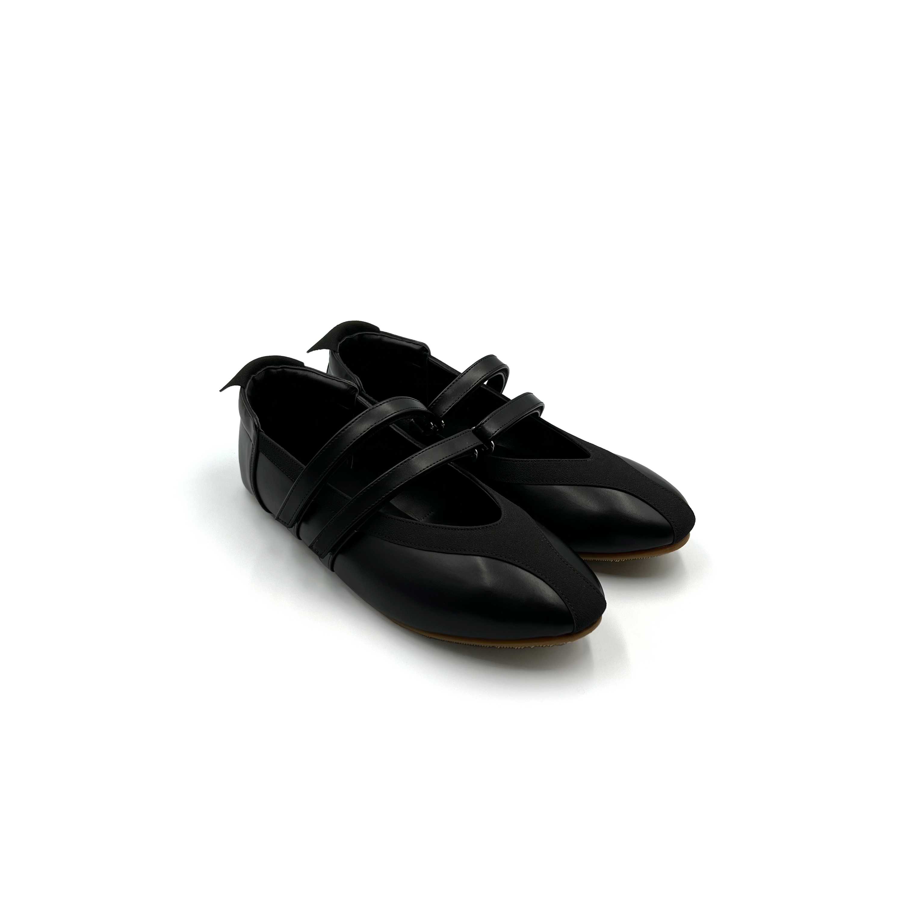 AMIS MARY JANE SPORTY FLATS IN BLACK