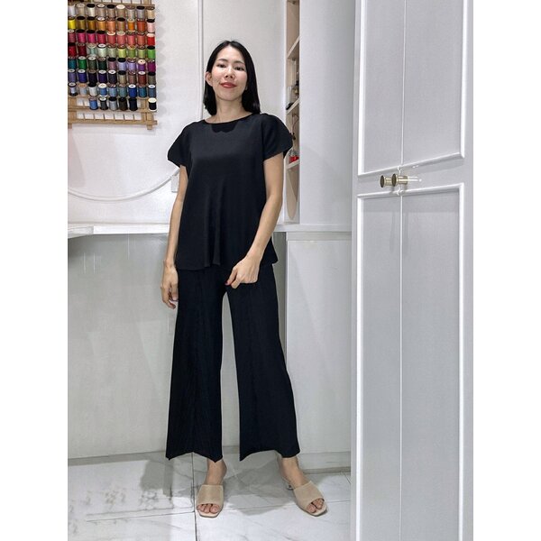 2MUAY รุ่น GJO1402 / GJO2088-1 เซ็ตพลีท CAP SLEEVE TOP WITH PANTS PLEATED SET 7 สี FREE SIZE