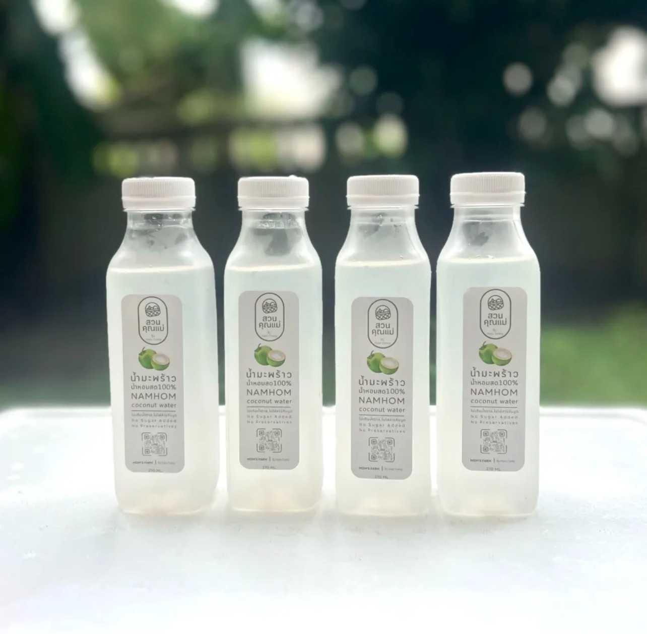 น้ำมะพร้าวสด ขวดเล็ก 270ml. (4ขวด)
