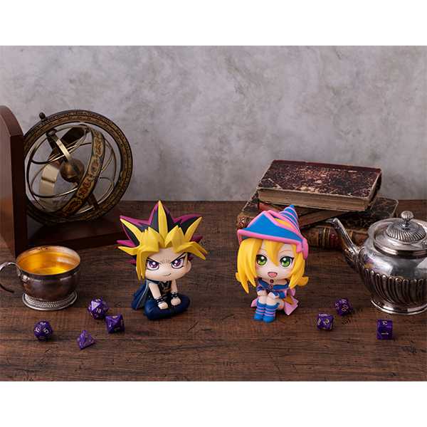 [PreOrder] Look up Yu-Gi-Oh Dark Yugi/Black Magician Girl (นั่งจ๋องดาร์กยูกิ/แบล็คเมจิกเชี่ยนเกิร์ล)