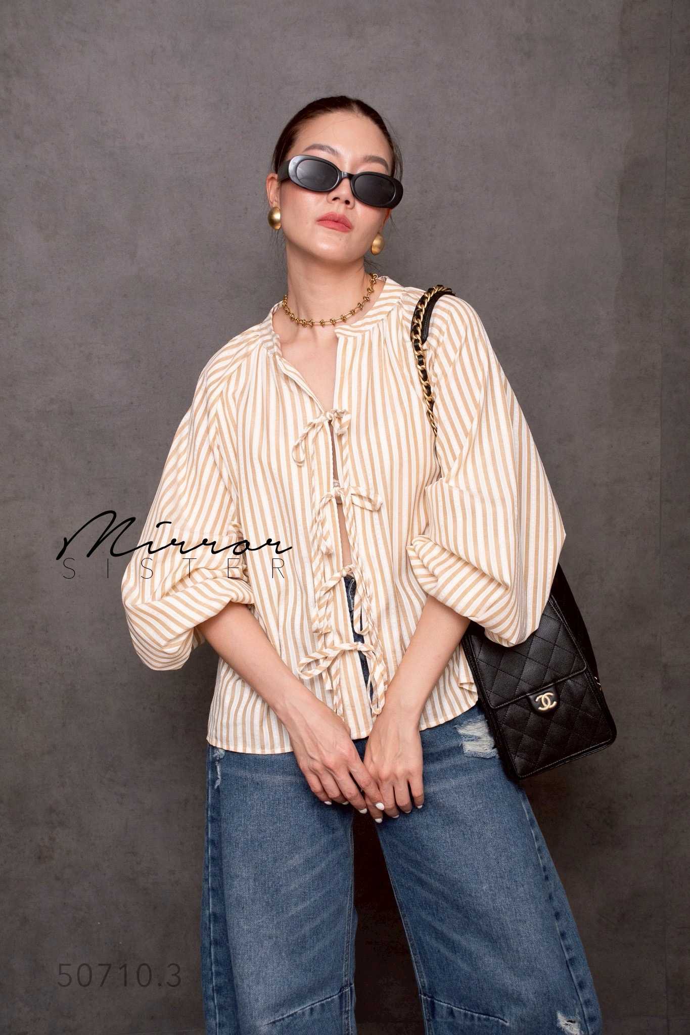 เสื้อเชิ้ตผูกโบว์ลายทาง แขนพองทรงBalloon