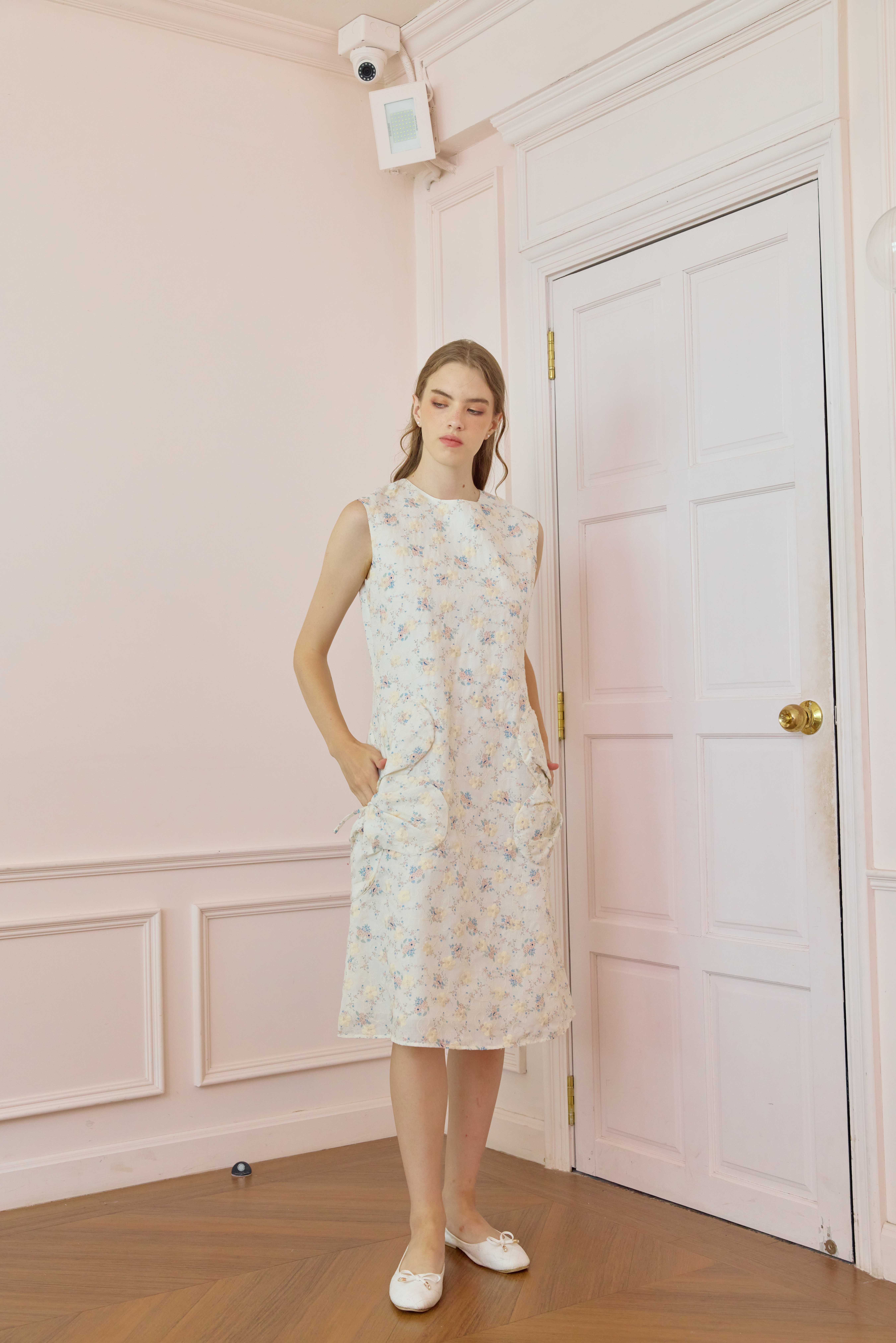 PIXIE dress - Baby White Cream-3D Flower Pocket
