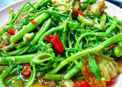 กระเฉดไฟแดง Stir-fried water mimosa