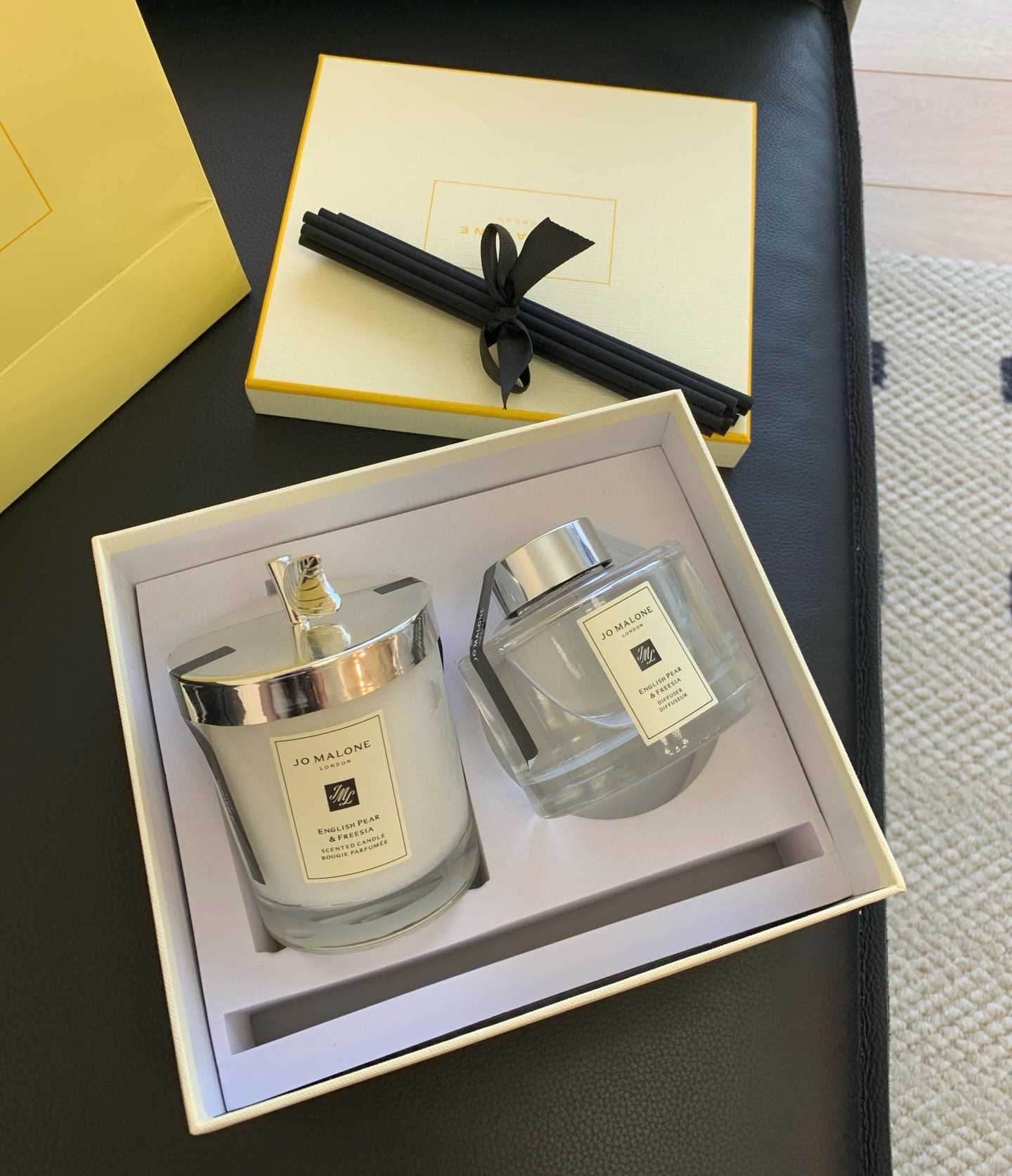JO MALONE SET English Pear and Freesia Home Collection Diffuser & Candle Set