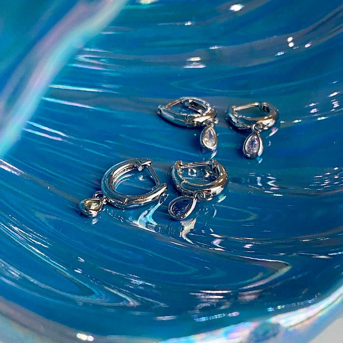 Julys - silver droplet earrings