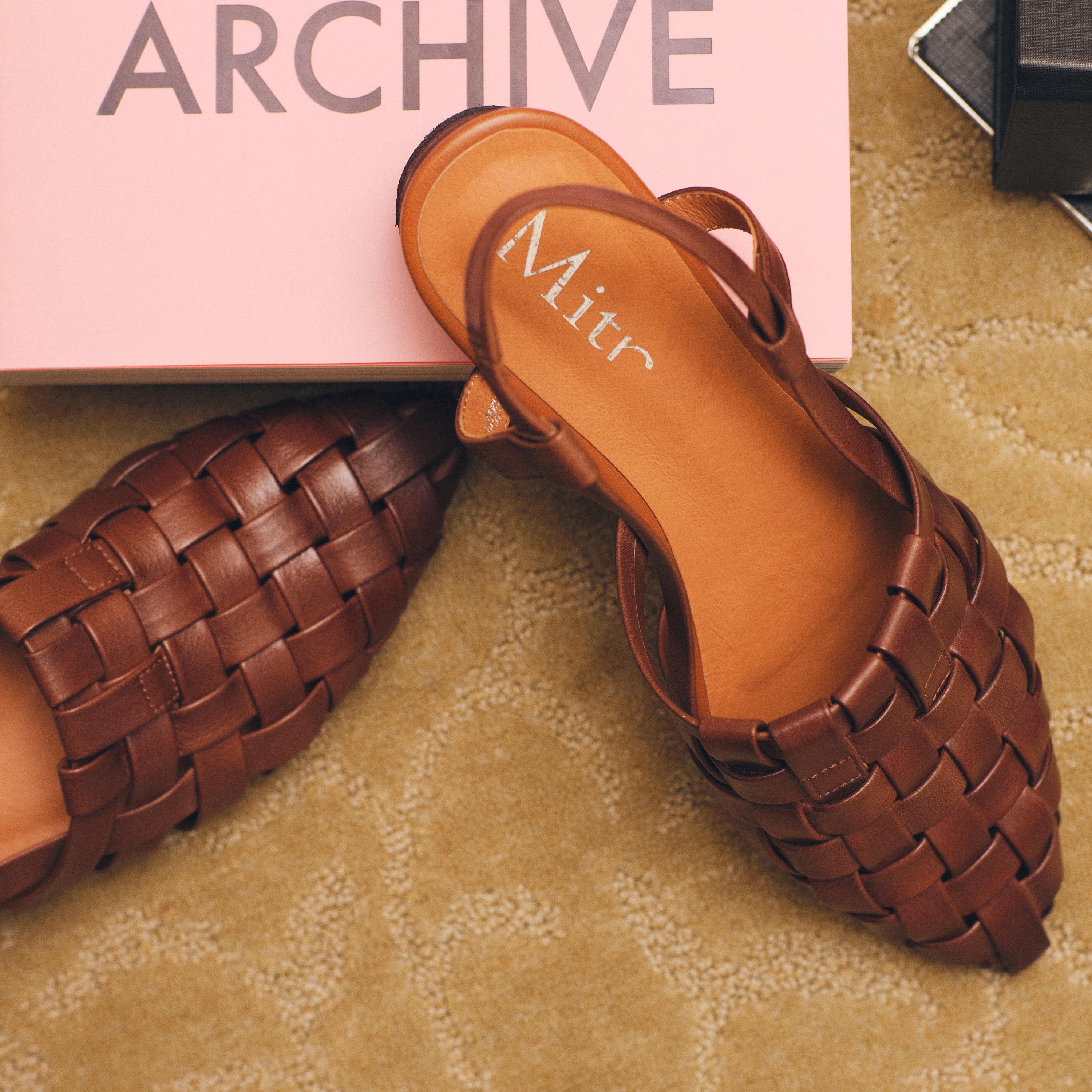 Mitr B1 Woven Flats