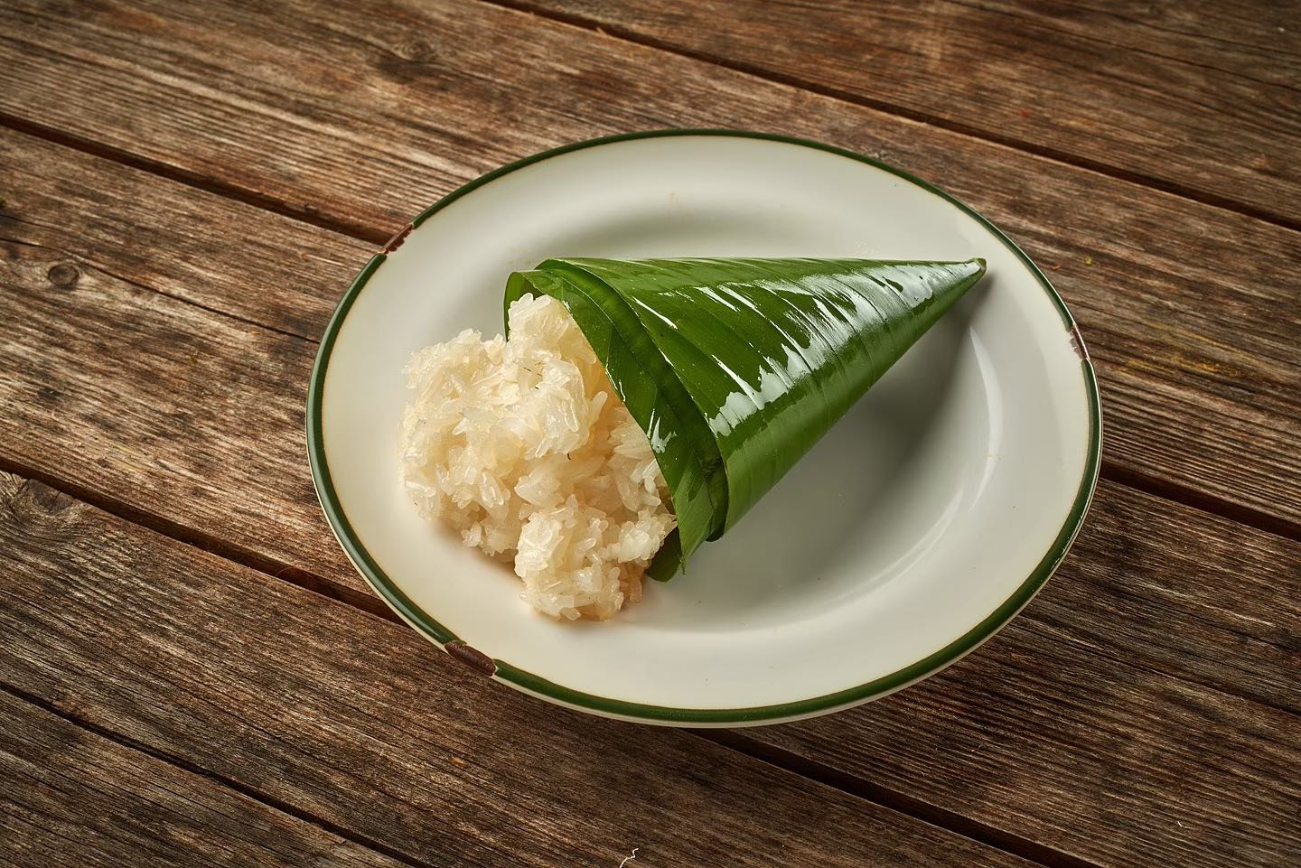 ข้าวเหนียวนุ่ม • Steamed Sticky Rice