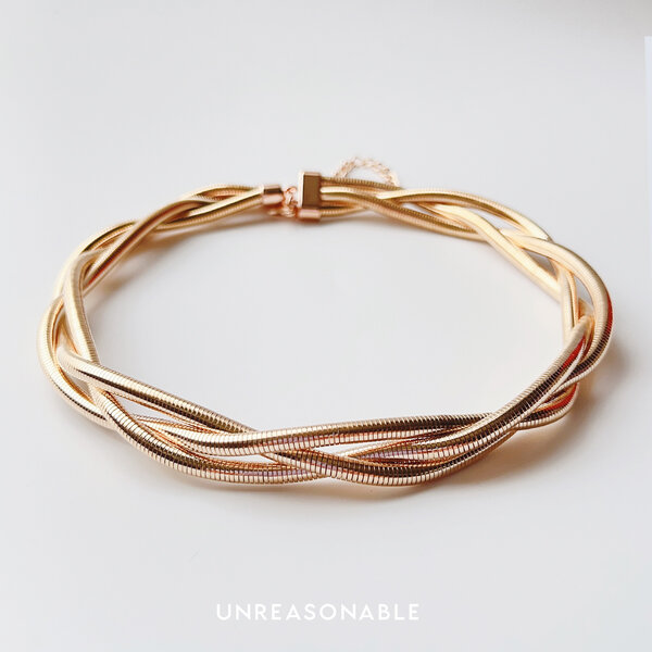 สร้อยคอโชคเกอร์สีทอง เส้นผ่านศูนย์กลางรอบคอ 5.5 นิ้ว ปรับยาว 3 นิ้ว UA1013-02 Unreasonable Access...