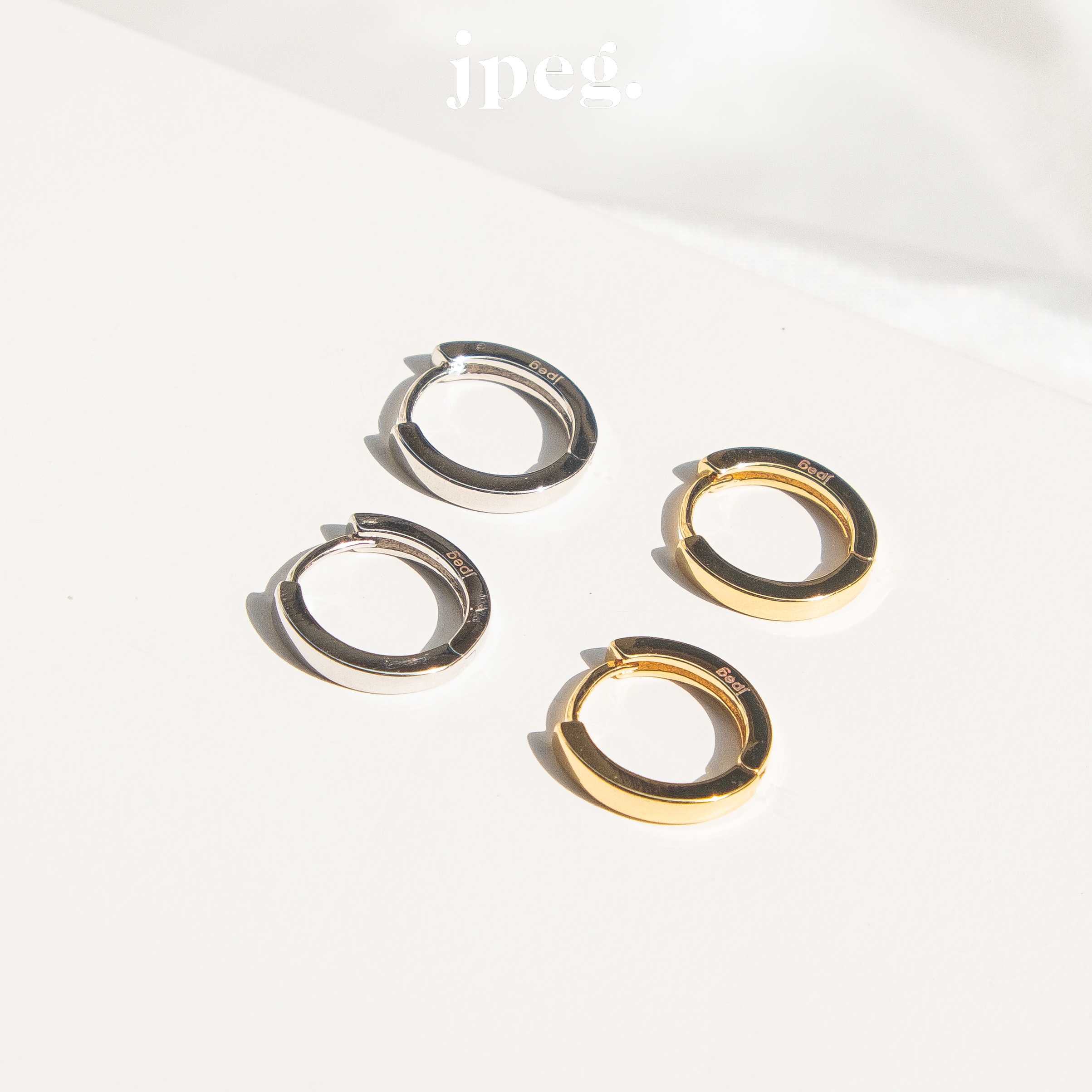 คู่ละ 100 บาท / simple huggie hoop earring (brass)