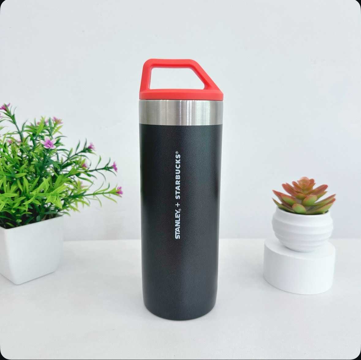 Starbuch x Stanley  Halloween Tumbler