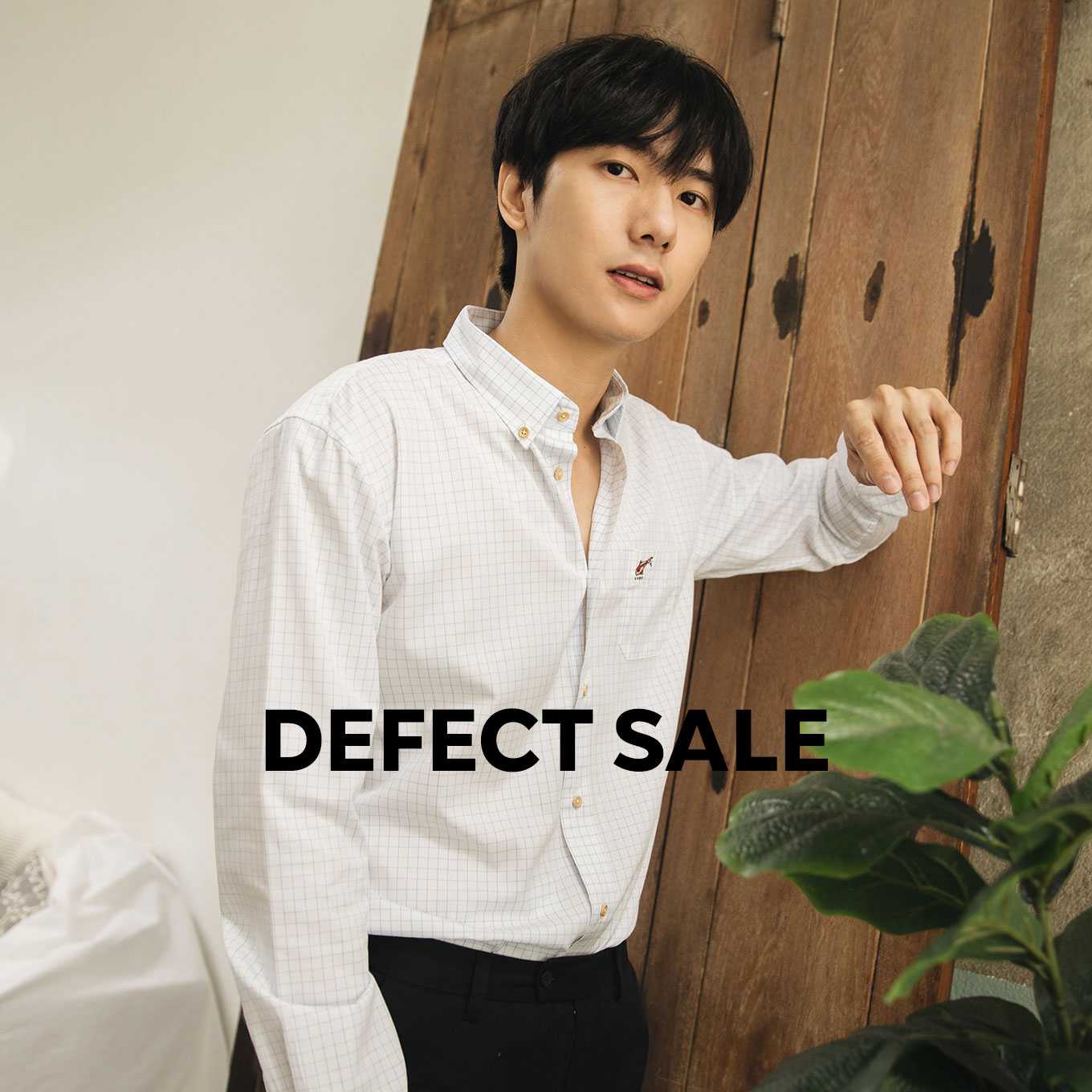 [สินค้ามีตำหนิ] Original เสื้อเชิ้ตชาย ปกกระดุม ทรงสลิม สีขาวตารางฟ้า origami koi fish (ไซส์ M)