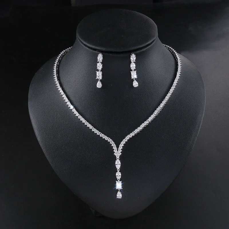 luxury diamond set l