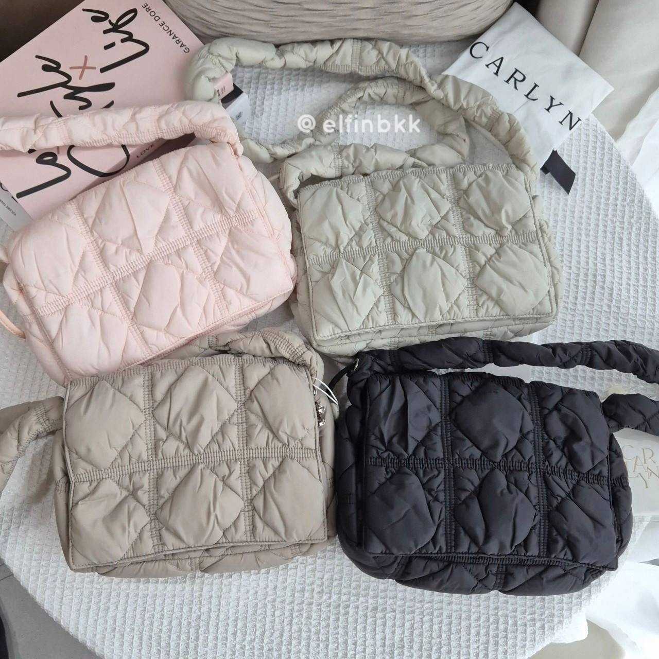 ขายดี⭐ Carlyn LUKE  กระเป๋าสะพาย ครอสบอดี้ ปรับสายได้ สีดำ สีครีม สีเทา สีน้ำตาล สีเงิน