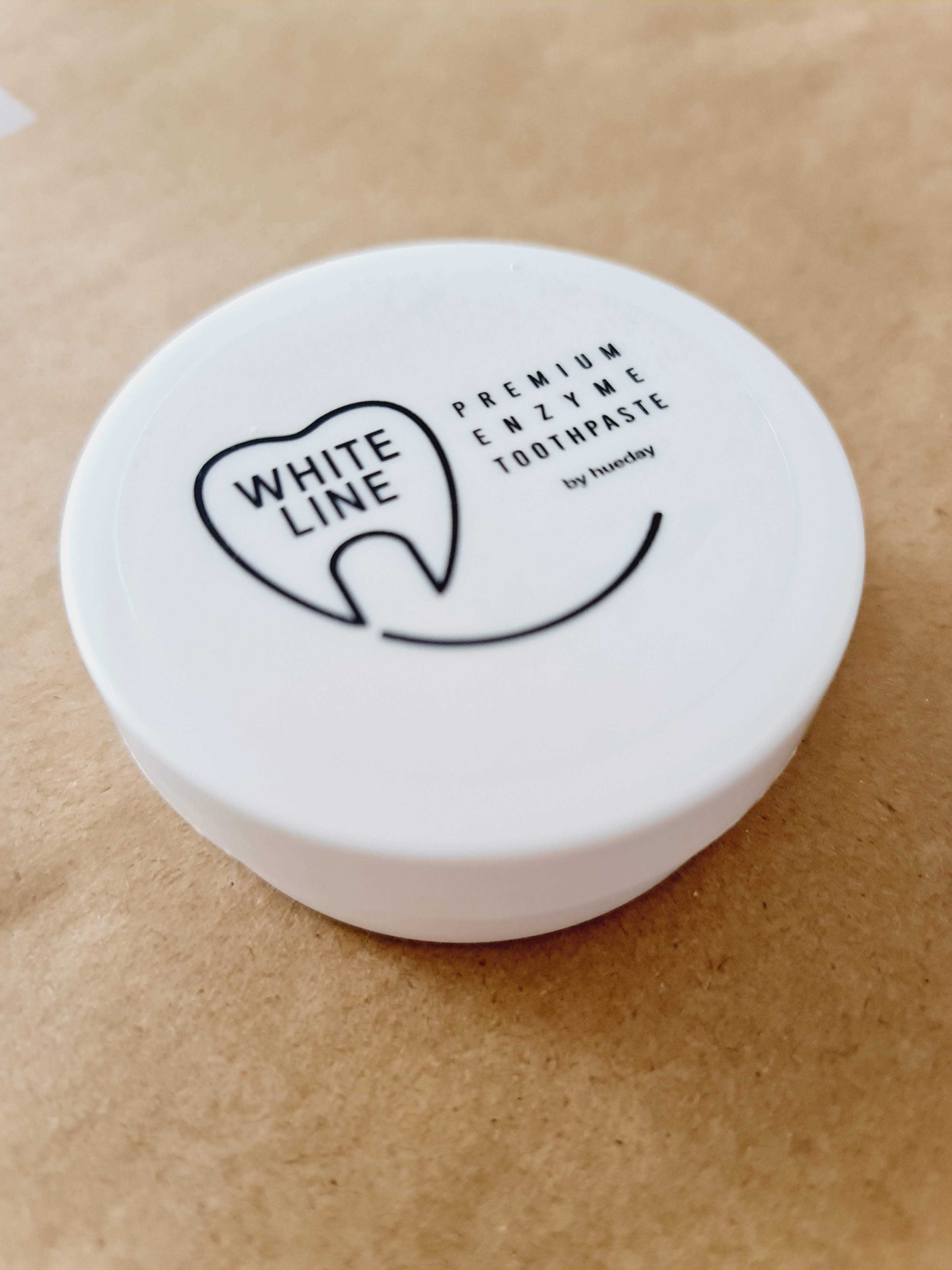 ยาสีฟันพรีเมี่ยมเอ็นไซม์  WHITE LINE 100g.