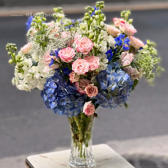แจกันดอกไม้สด Blooming Elegance 9