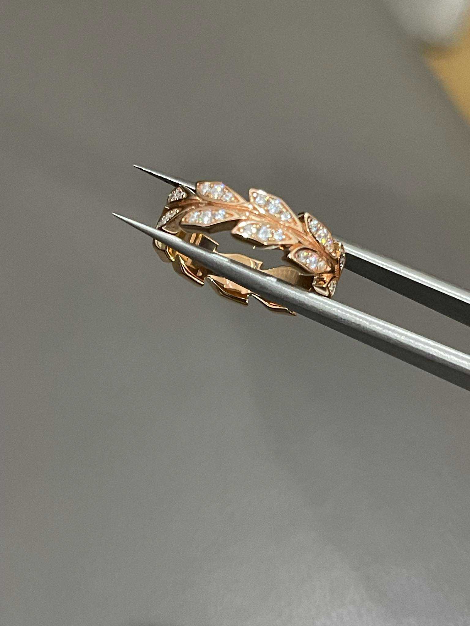 leaf full diamond in rose gold color