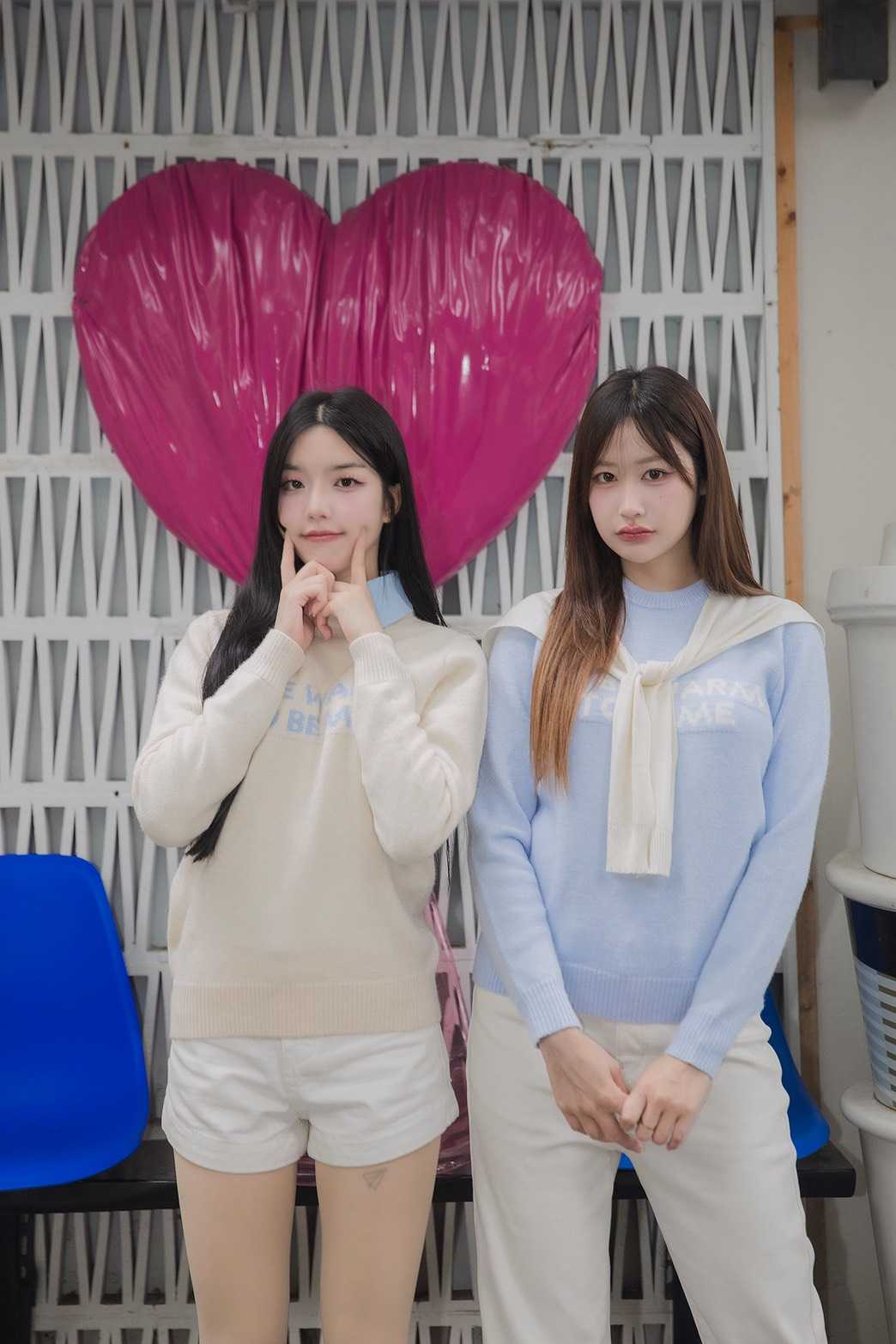 KNS27 Warmly Me Knit Sweater