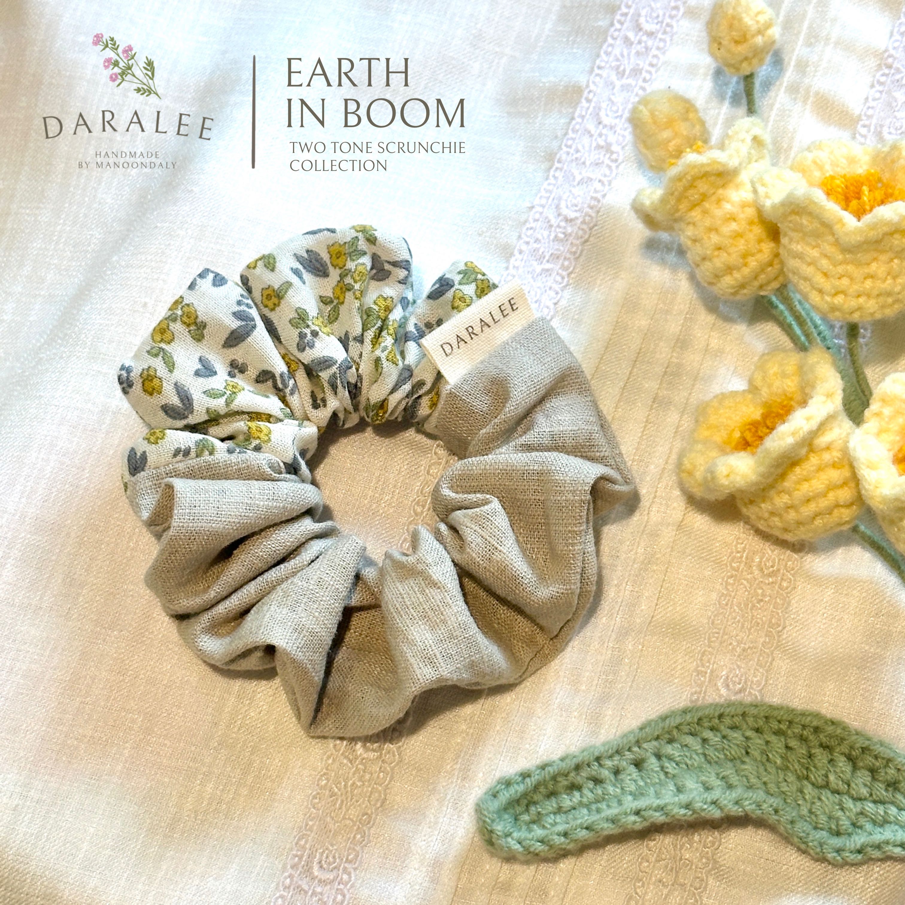 Earth in bloom | Two Tone scrunchie