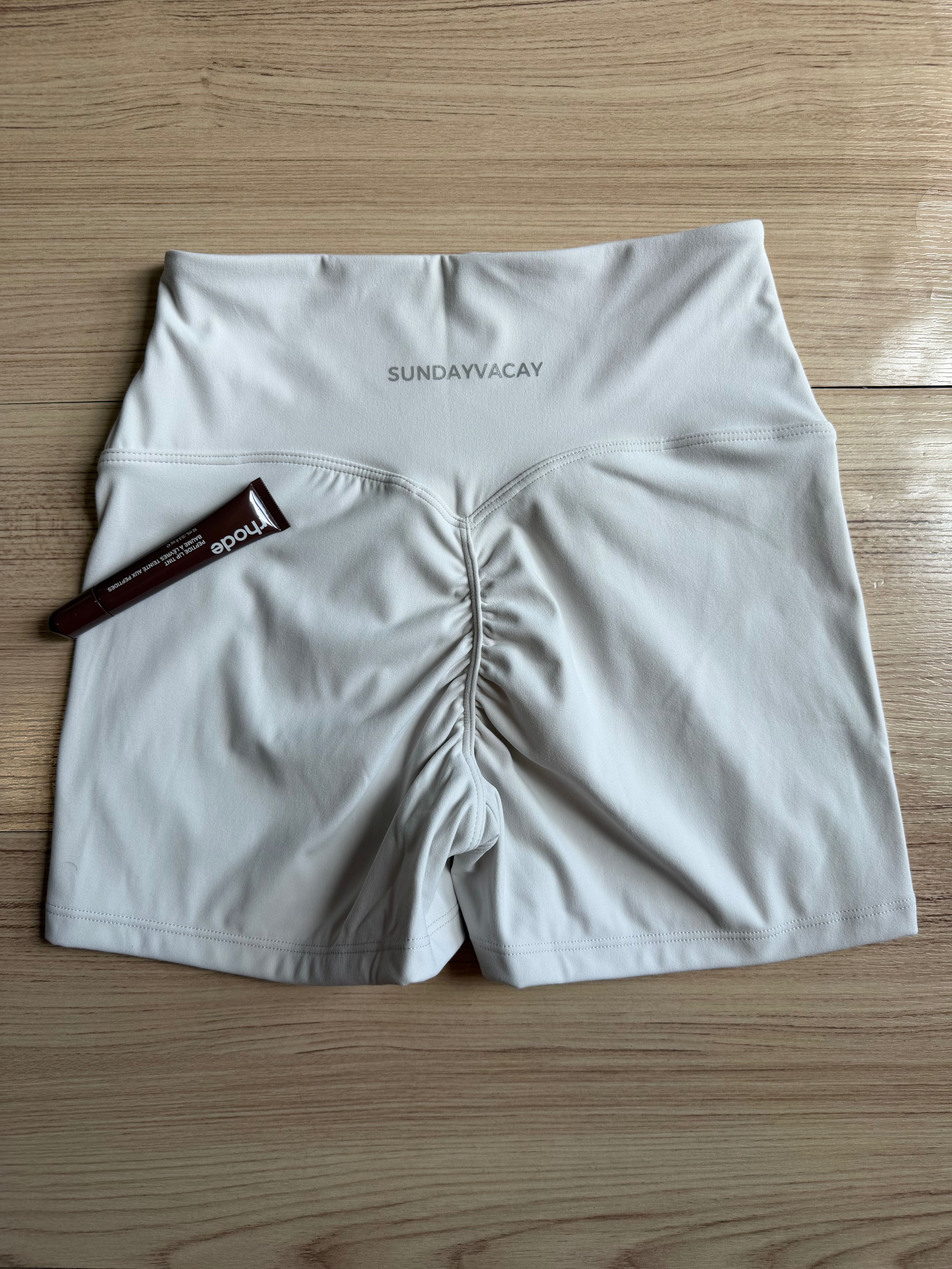 Muse Shorts / Offwhite