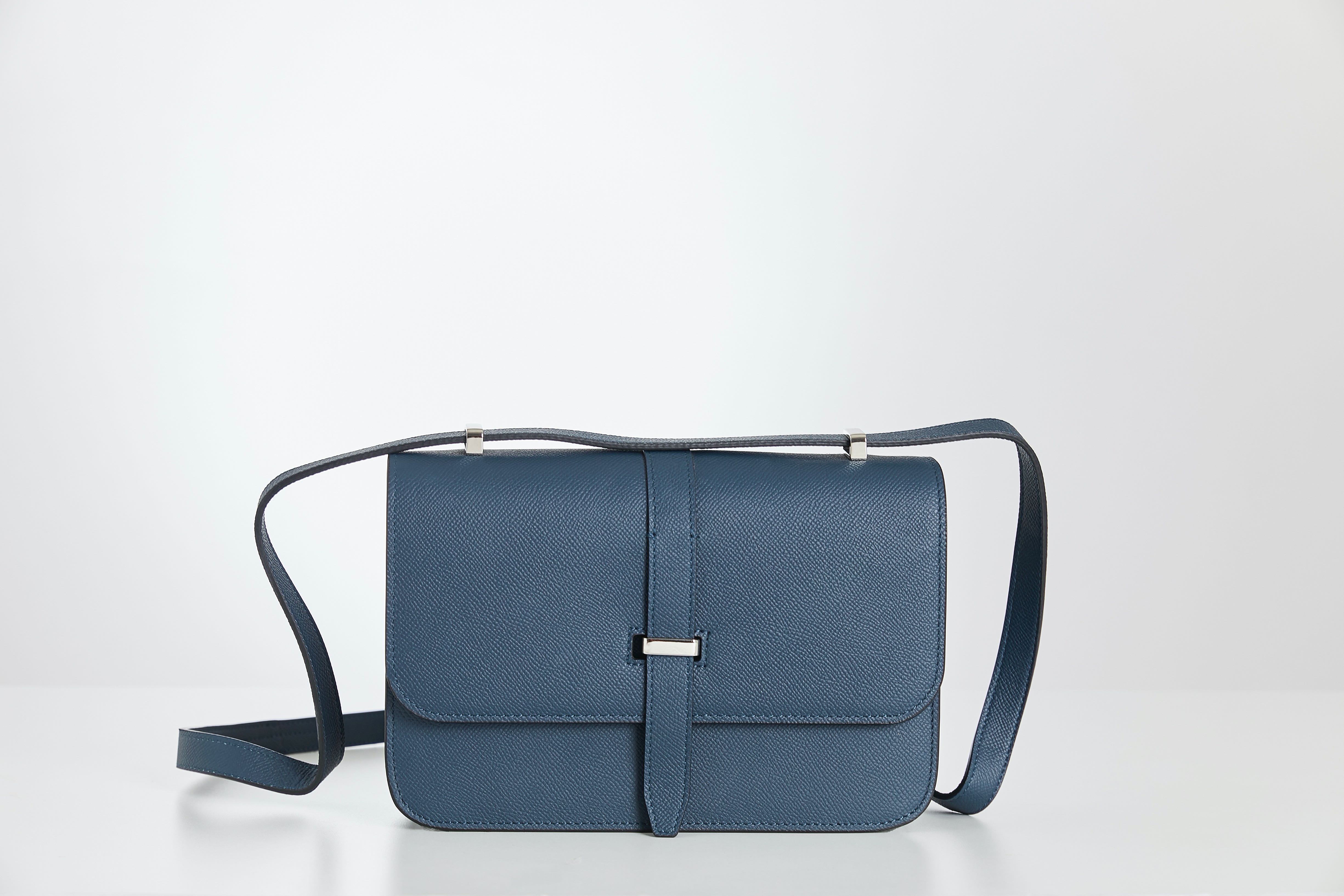 Cover Me Epsom in Navy