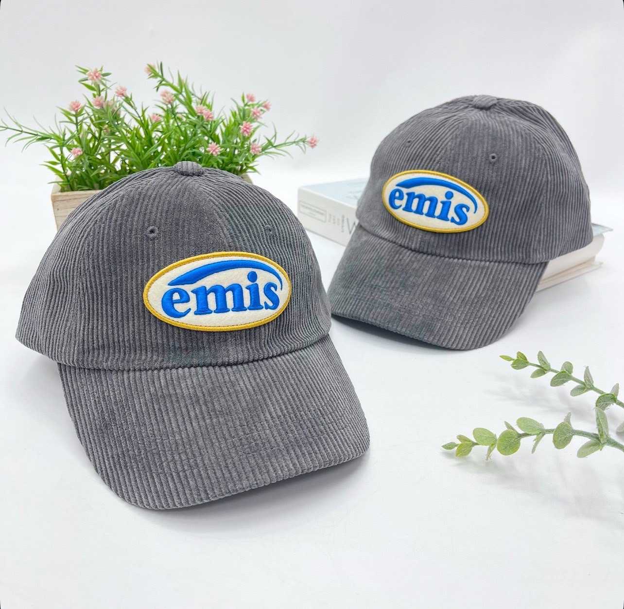 Emis Corduroy Wappen Ball Cap (Grey)