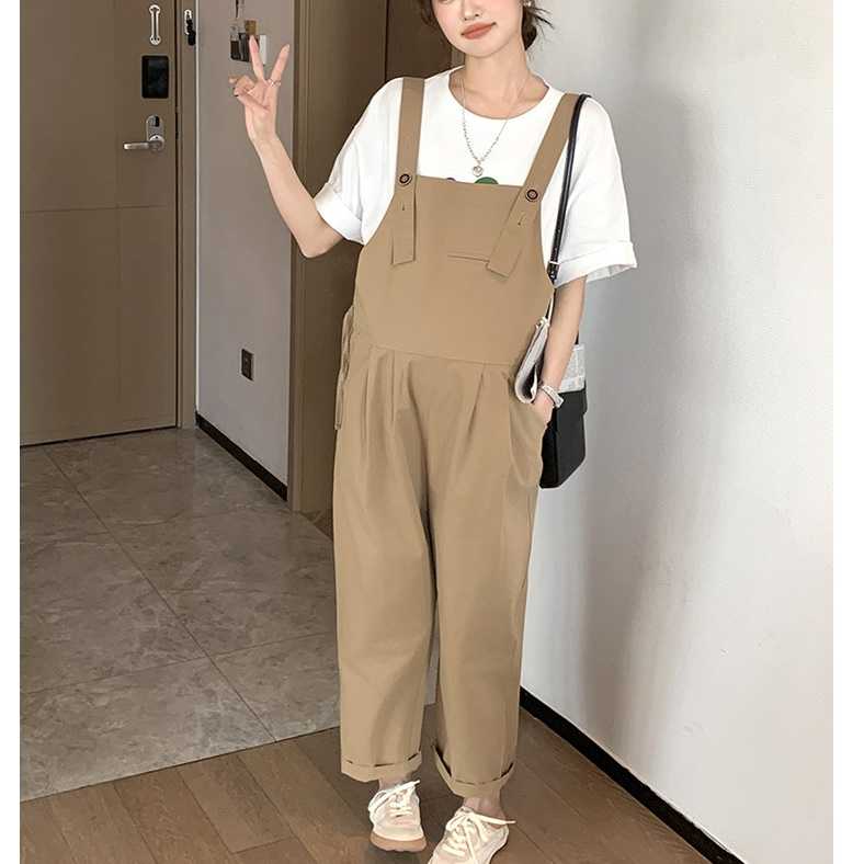 เอี๊ยมกางเกงทรงสวยเก๋แบบน่ารักน่าใส่มากๆ สายเอี๊ยมสามารถปรับความยาวได้ - สีน้ำตาล