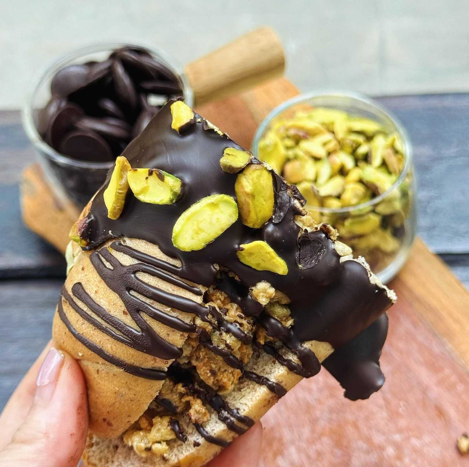 PekoPeko - Salted Pan  Dubai Choc Pistachio (Pre-order)