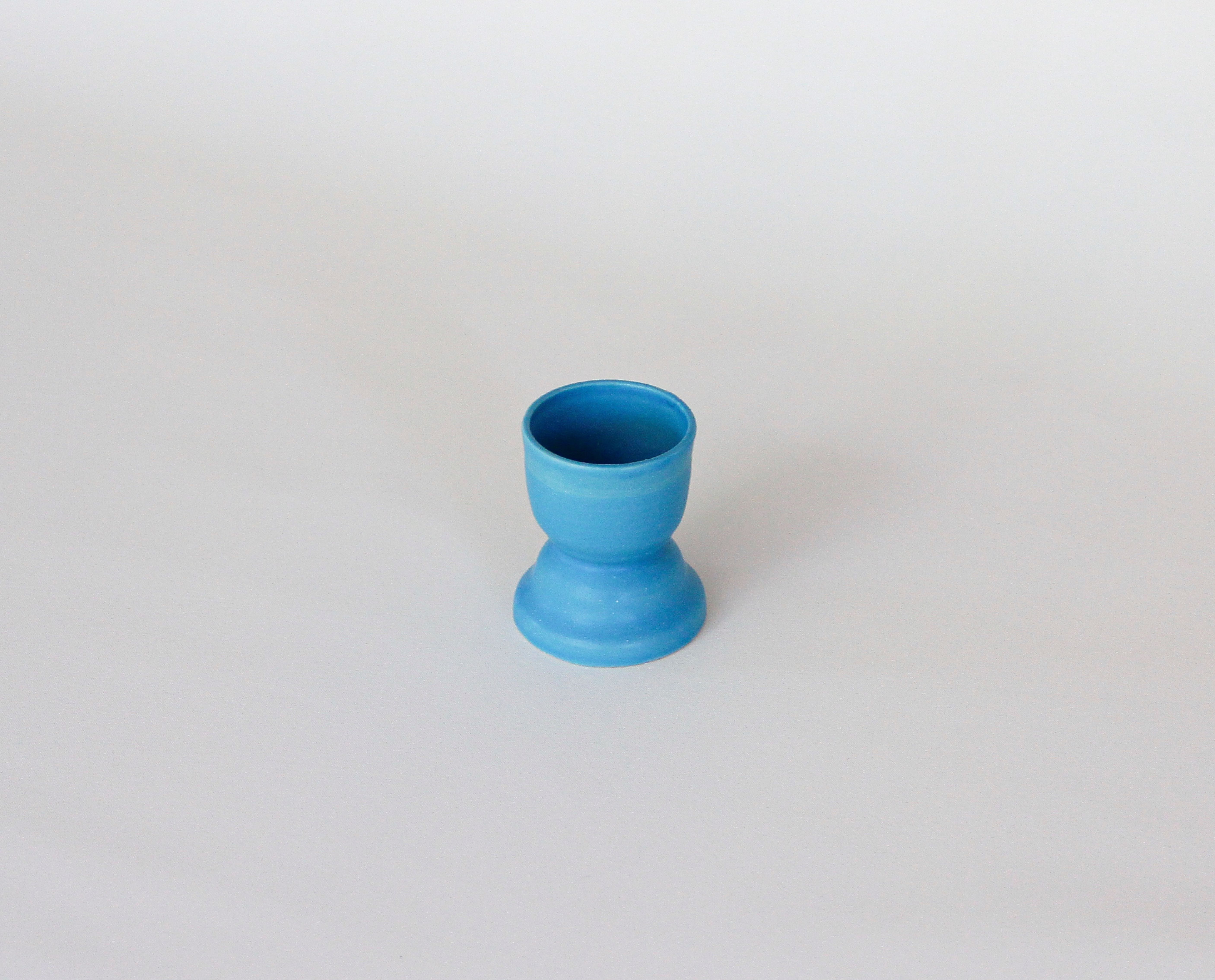 Ocean Blue Egg Stand