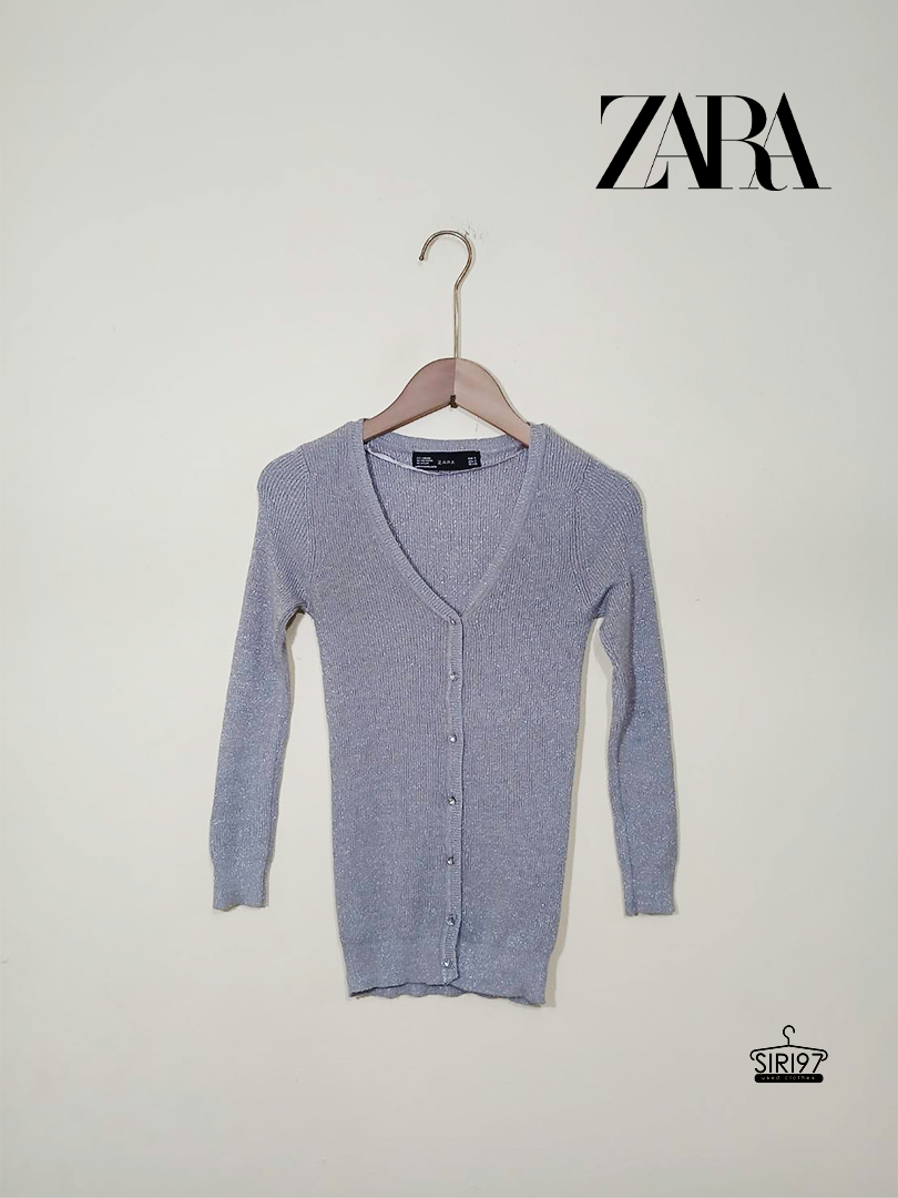 เสื้อคาร์ดิแกนแขนยาว ZARA สีเทาอ่อนประกายเงิน สภาพ95%