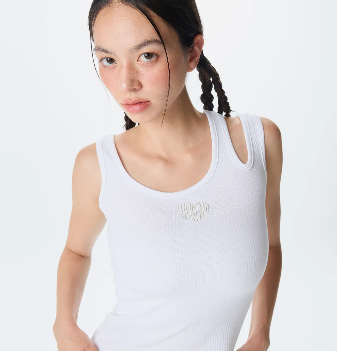 พร้อมส่ง Luvistrue เสื้อกล้ามสีขาว รุ่น FILA UNDERWEAR