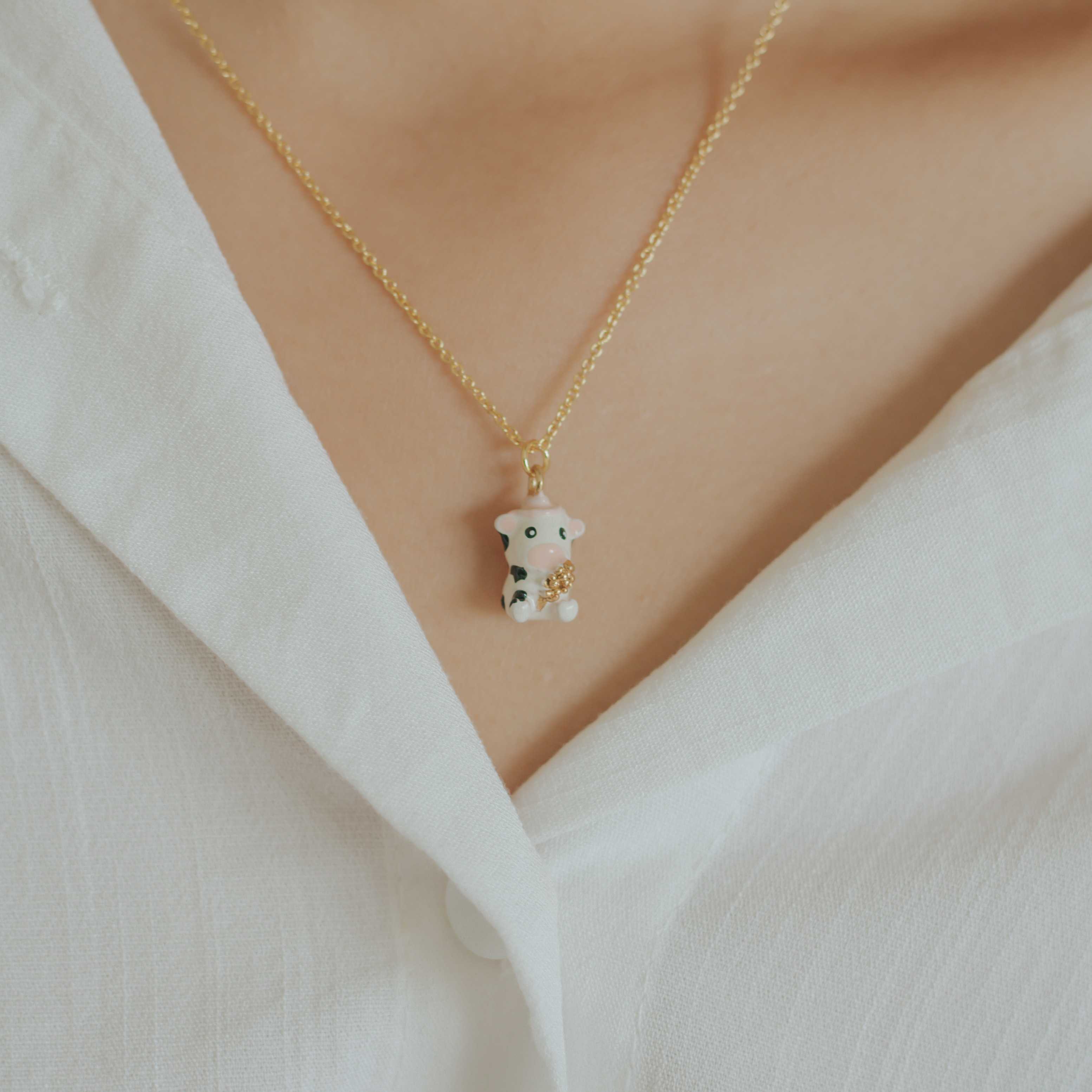 Necklace /สร้อยคอจี้รูปวัว
