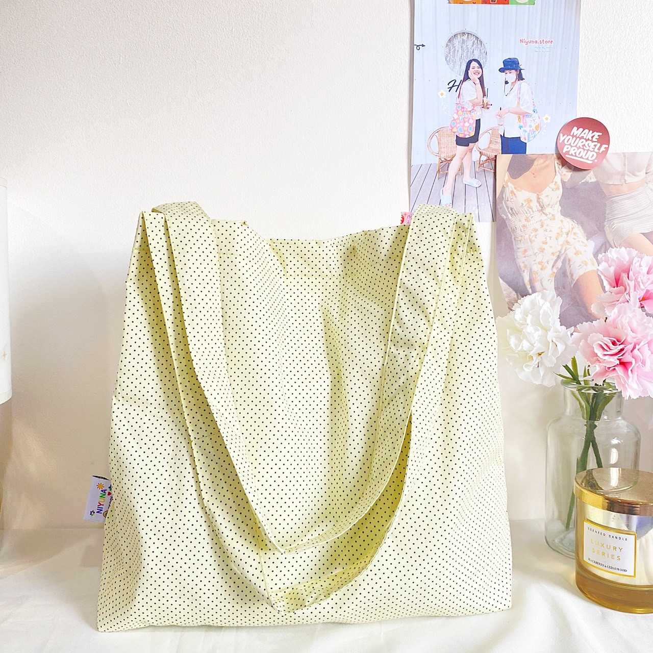 กระเป๋าผ้า ทรง Tote Bag Small Polka dot สีครีมเหลือง