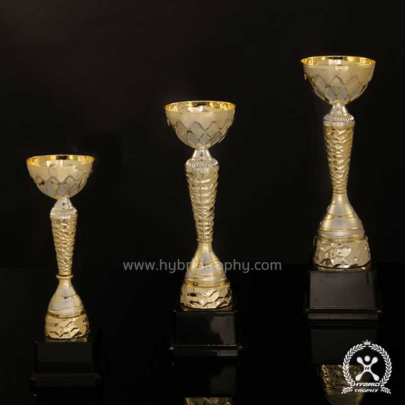 Hybrid Trophy ถ้วยรางวัลโลหะอิตาลี HYB-227 สี Gold