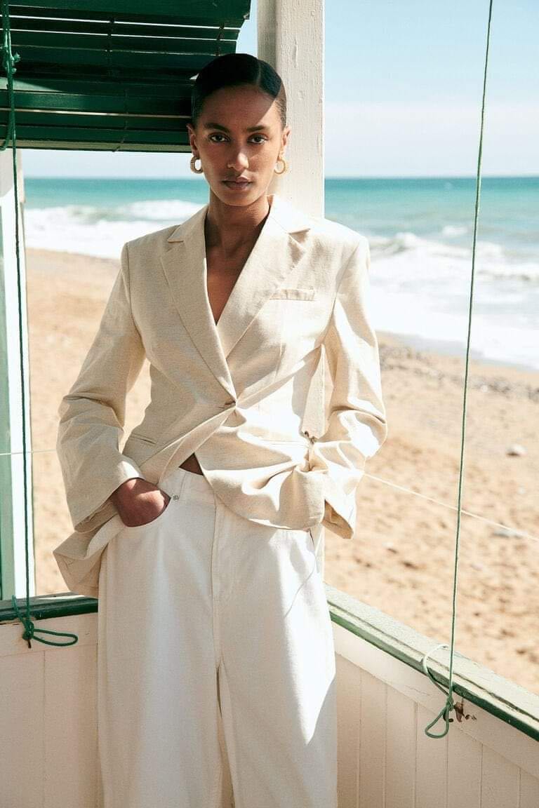 HM Waisted linen-blend blazer