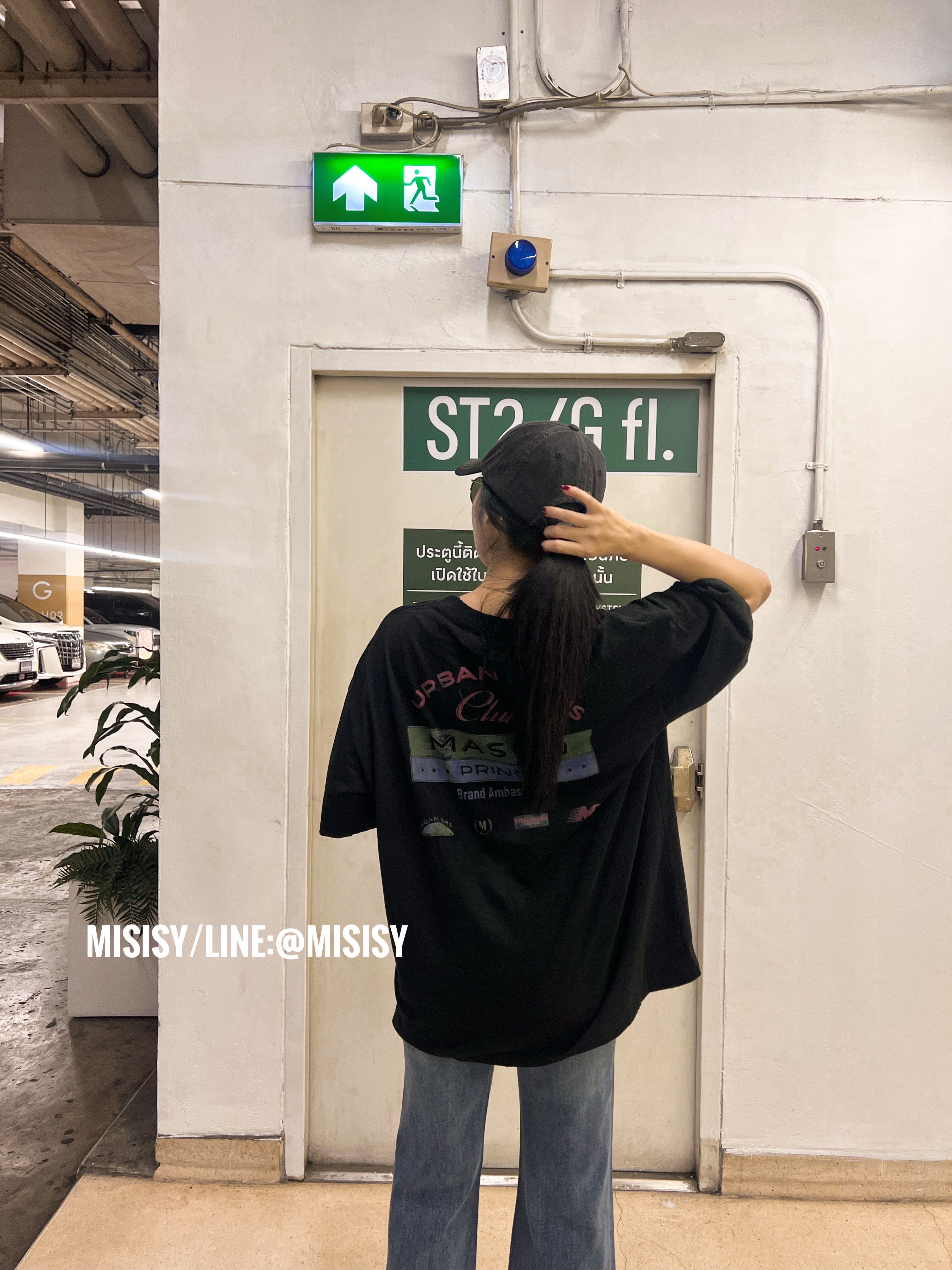 เสื้อยืดดำสกรีน