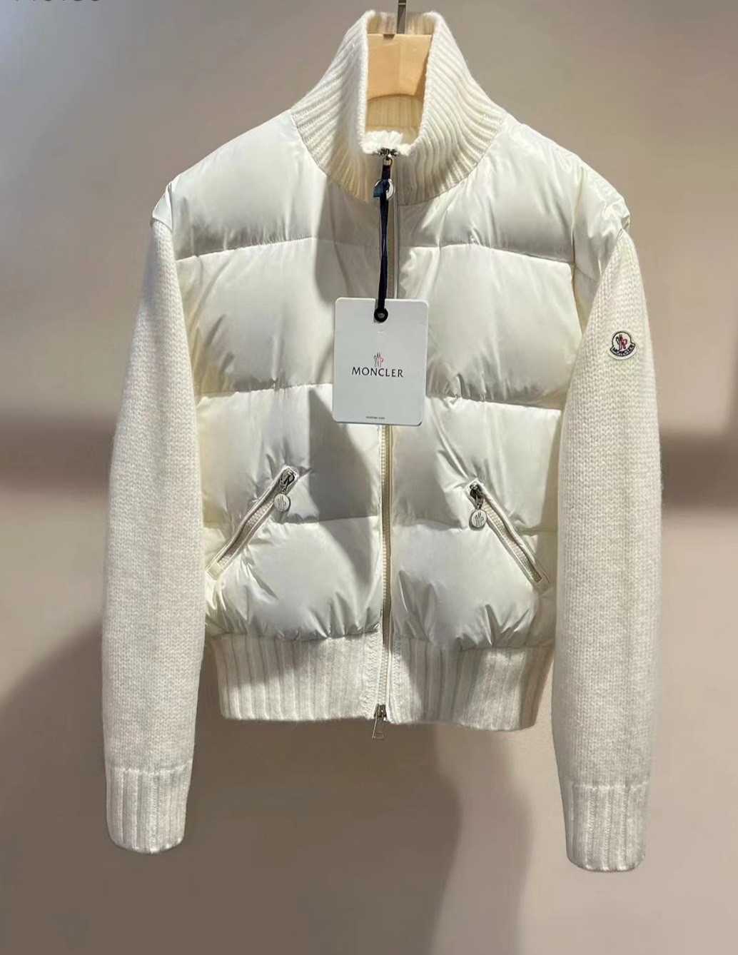 MONCLER DOWN JACKET (jacket)