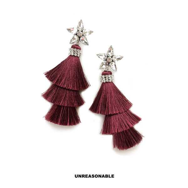 ต่างหูพู่คริสตัลดาว สีแดง น้ำหนักเบา UA0481-01 Unreasonable Accessories