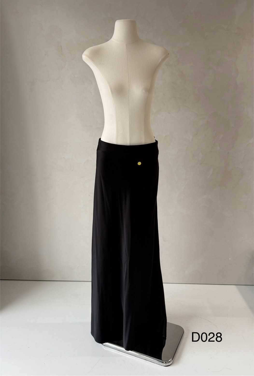 Defected l D028 Feels Slip Skirt