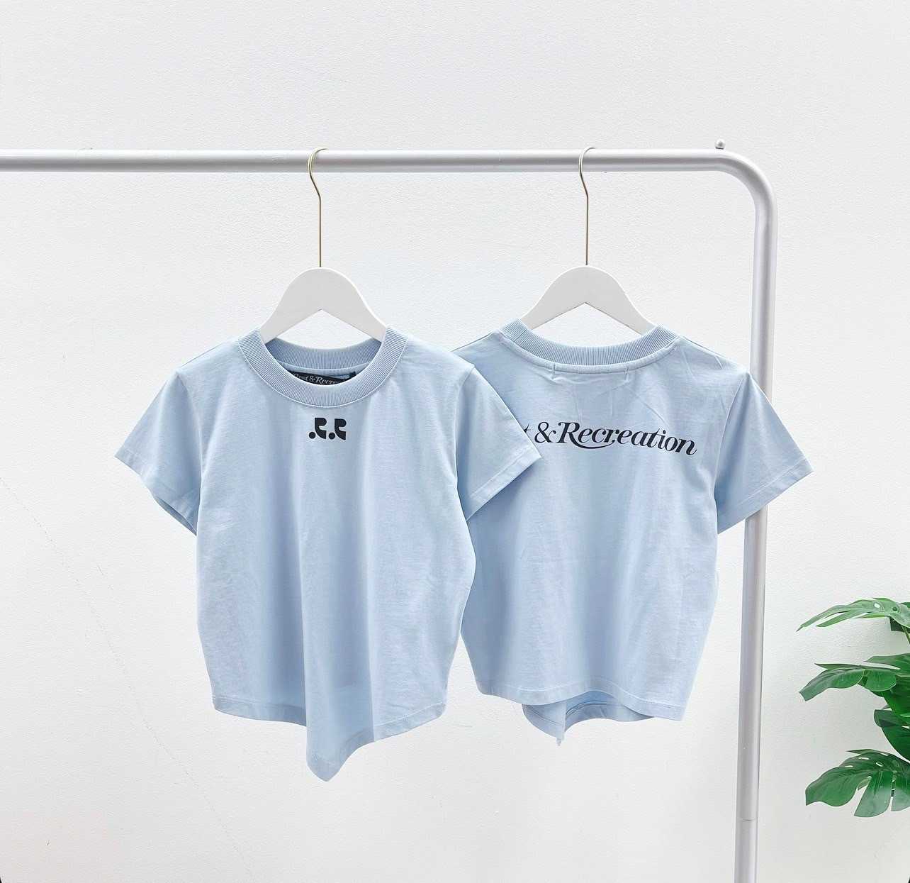 Rest & Recreation Arrow Point Top (SKY BLUE)