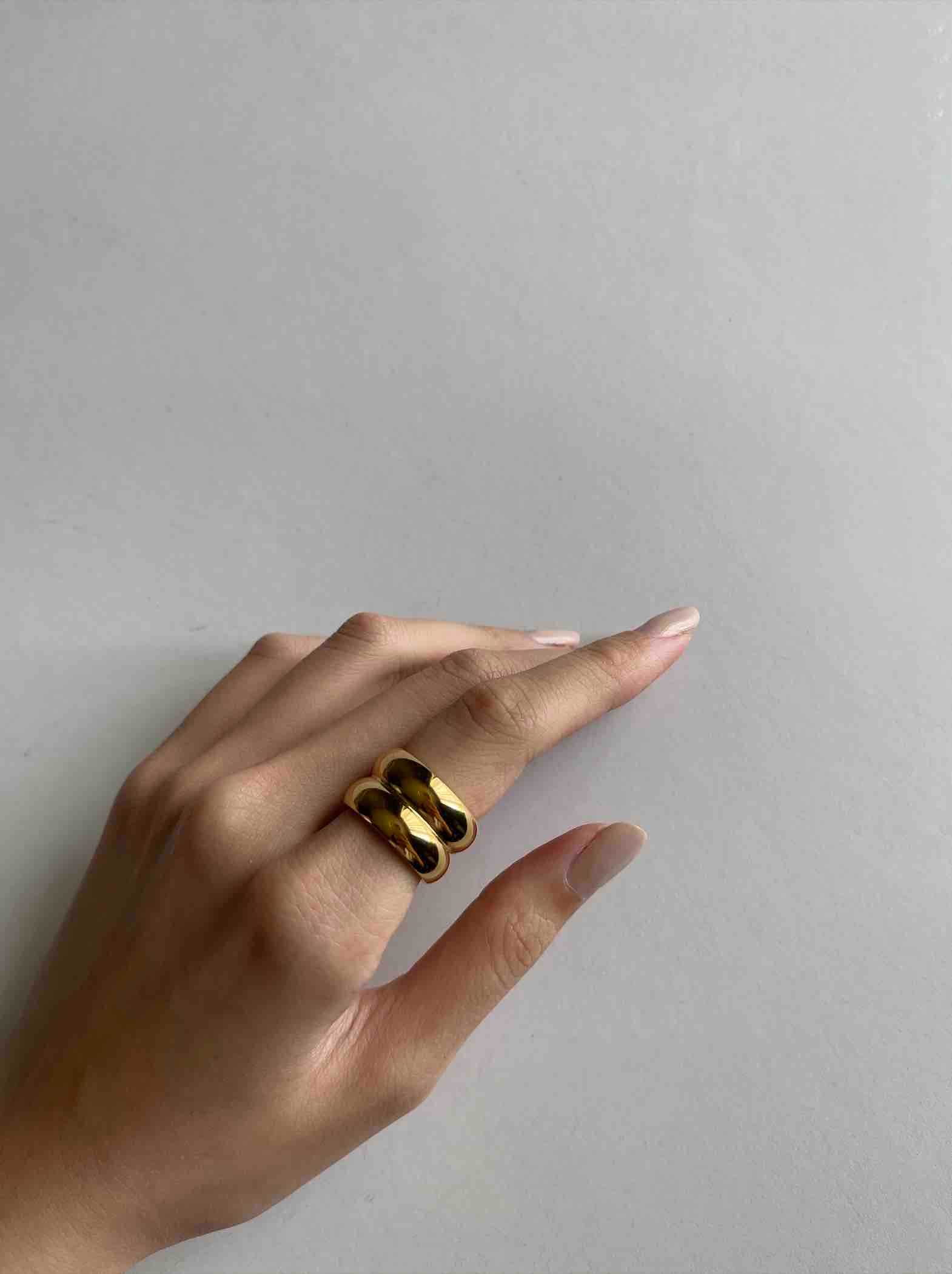 Luna Ring