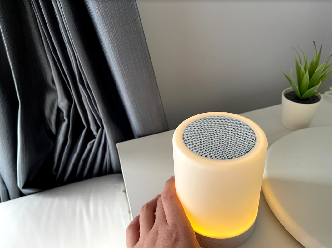 Bluetooth speaker and LED Light for study