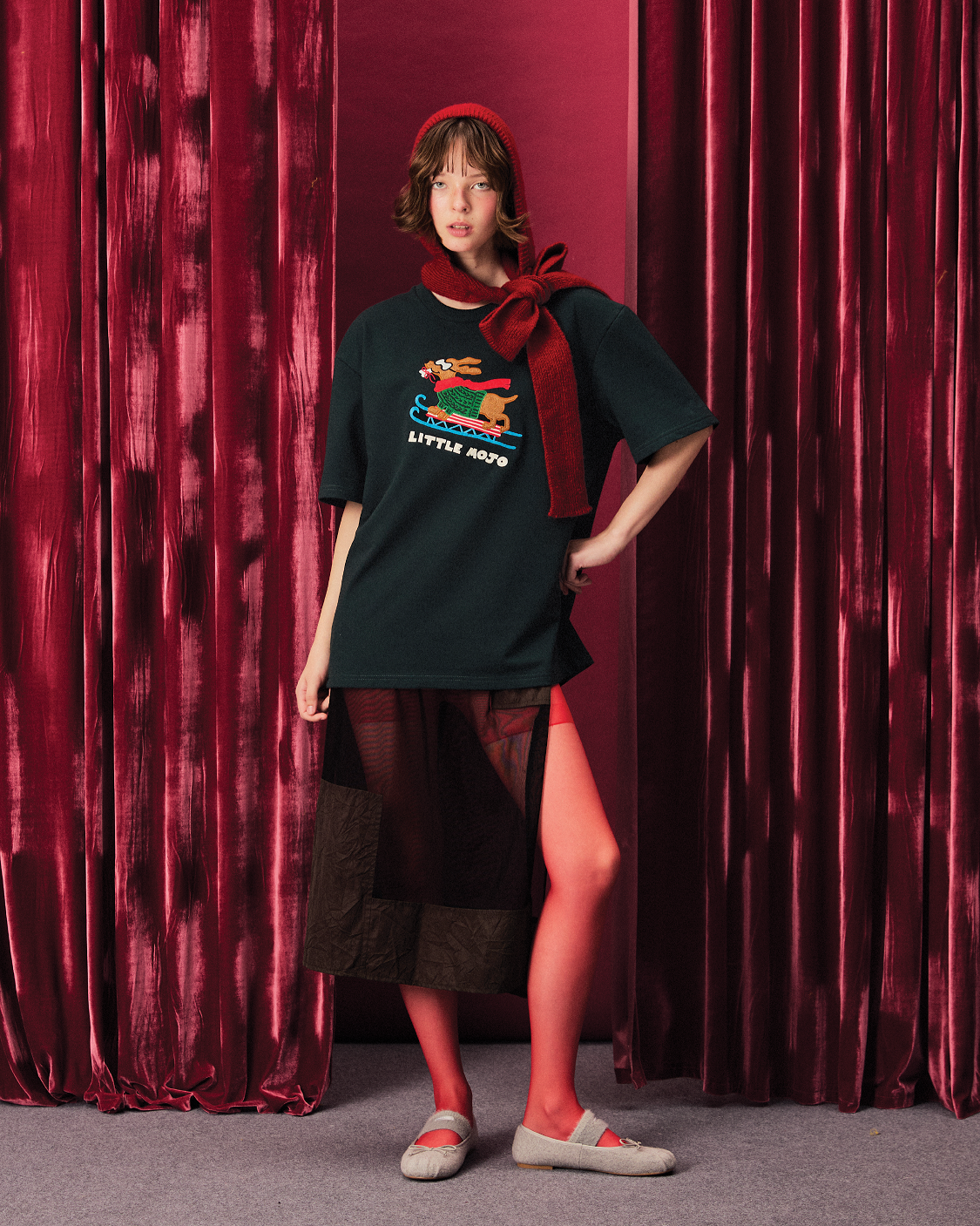 (Look7) Fuzzy Ski Adult Tee