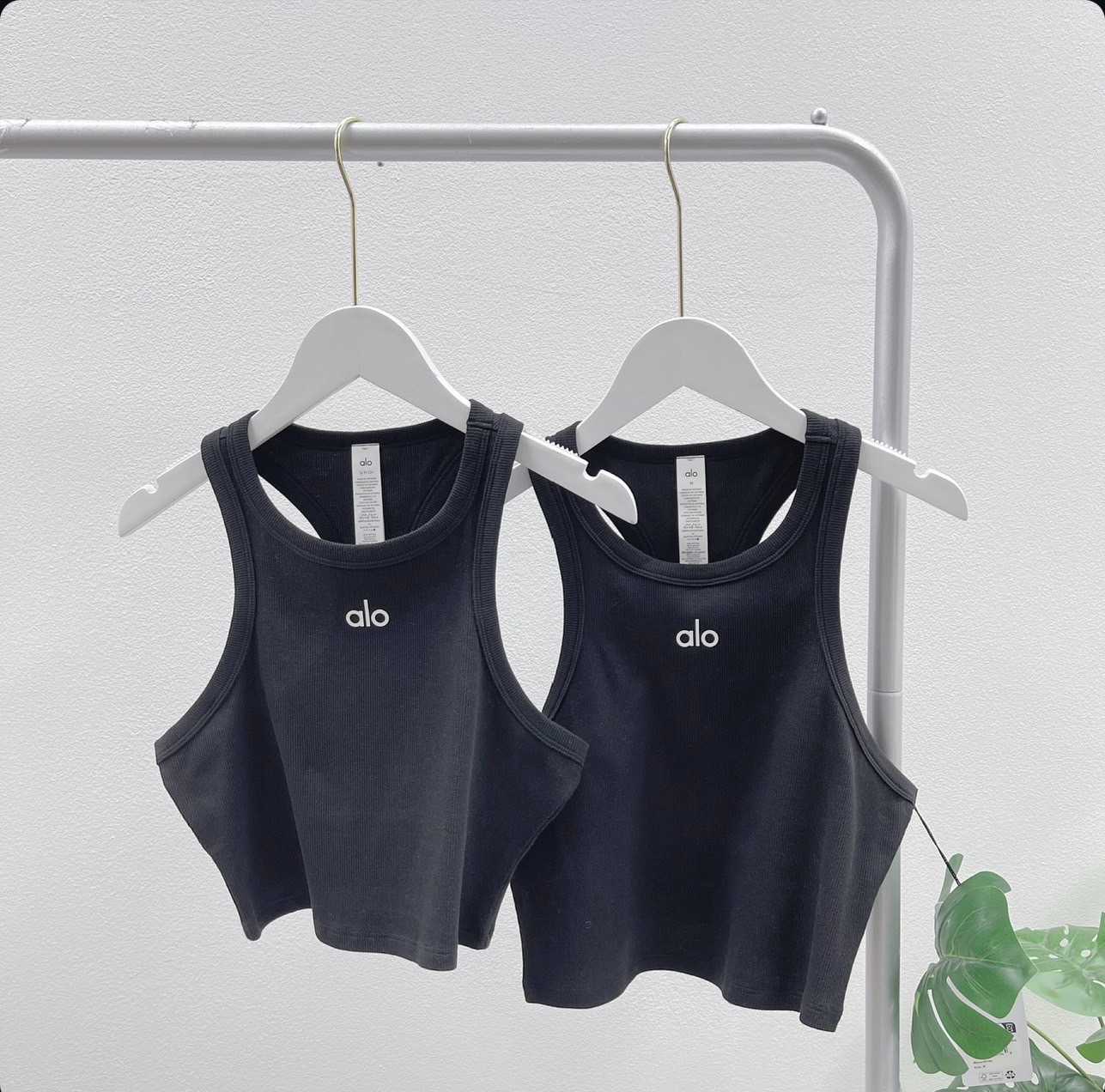 Alo aspire Tank Top (Black)