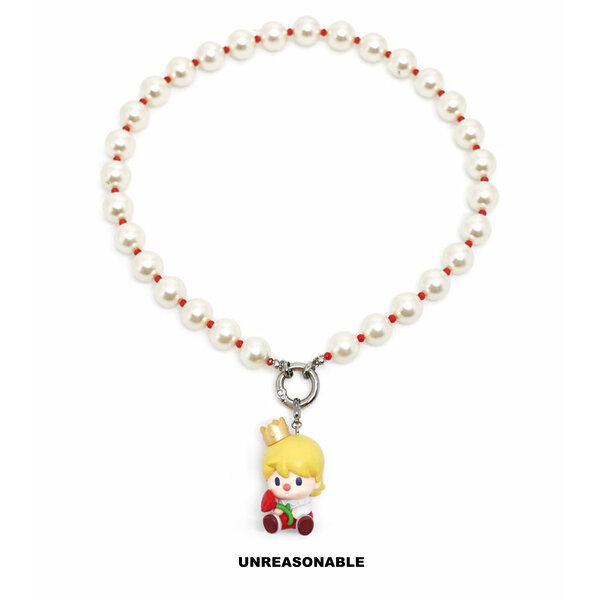 สร้อยคอมุกแก้ว 12 mm. สลับด้วยลูกปัดแก้วสีแดง พร้อมจี้ การ์ตูน แดง UA1026-01 Unreasonable Accesso...