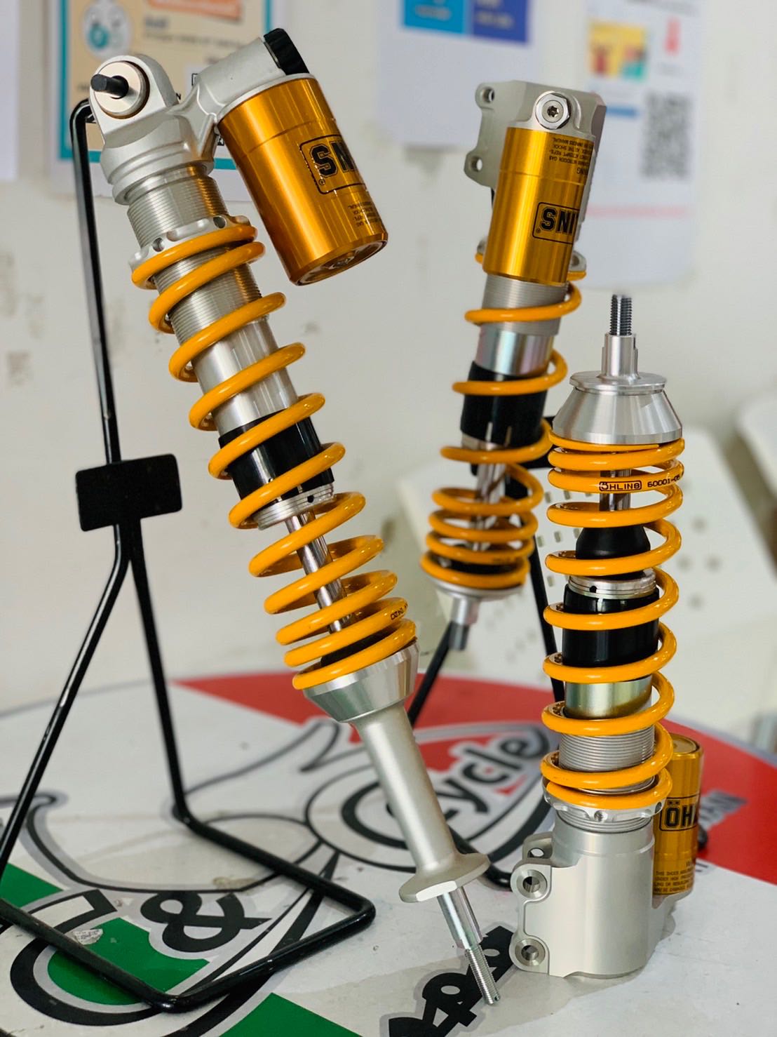 โช้ค Ohlins Vespa Sprint/Primavera i-GET (สีทอง)