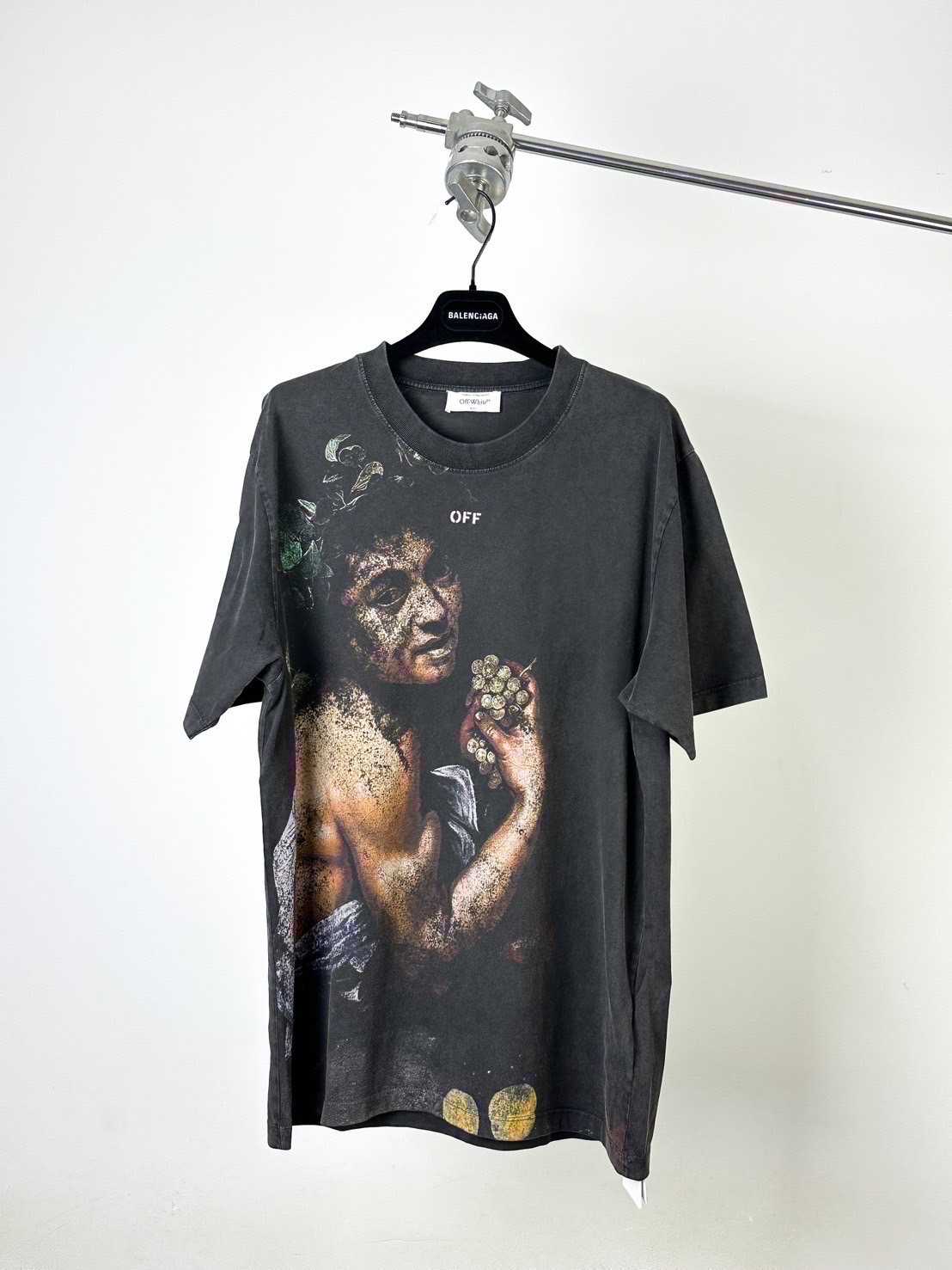 NEW เสื้อยืดOFFWHITE BACCHUS SLIM TEE