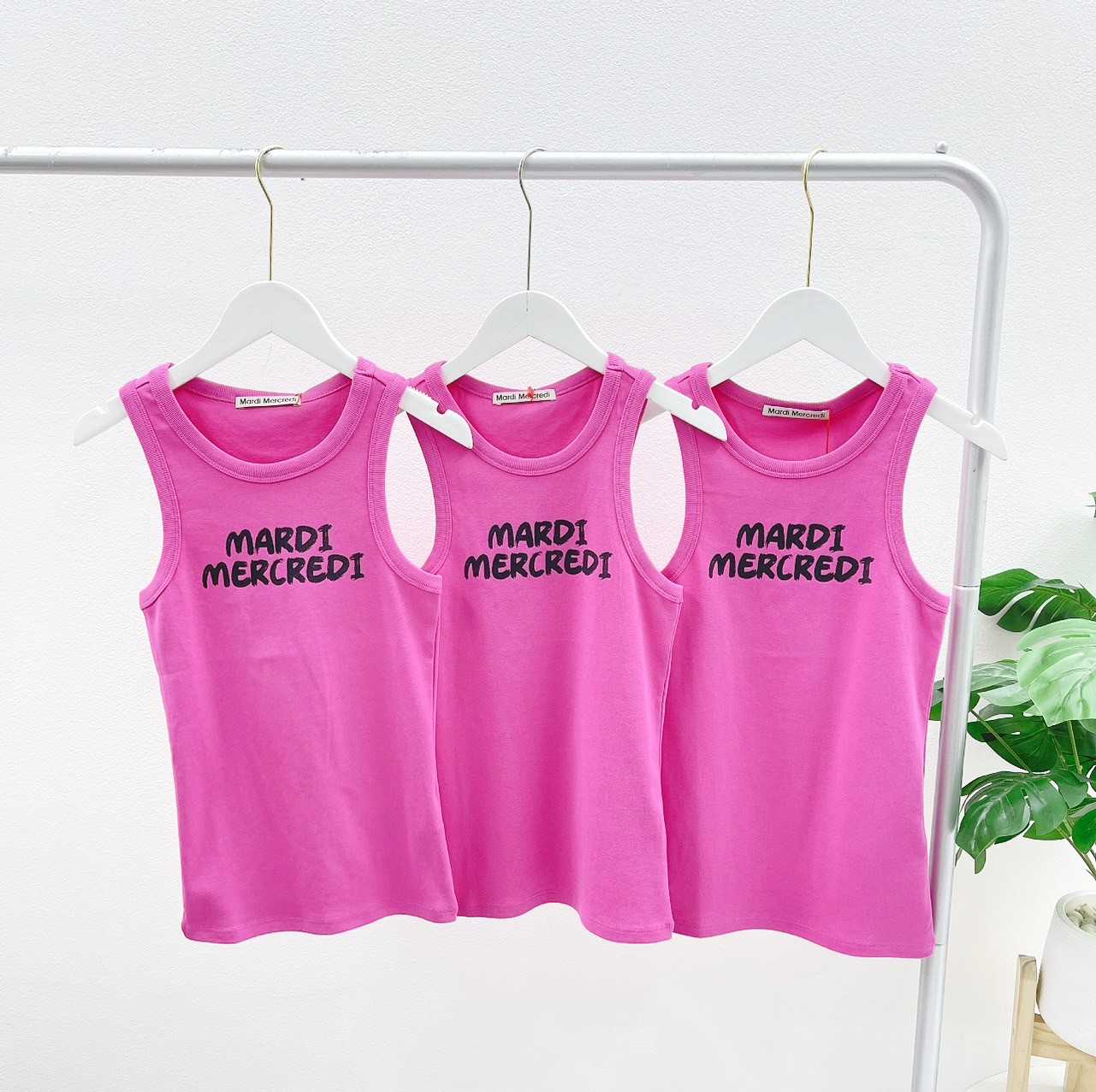 Mardi  Brush Logo Tank Top (Pink/Black)