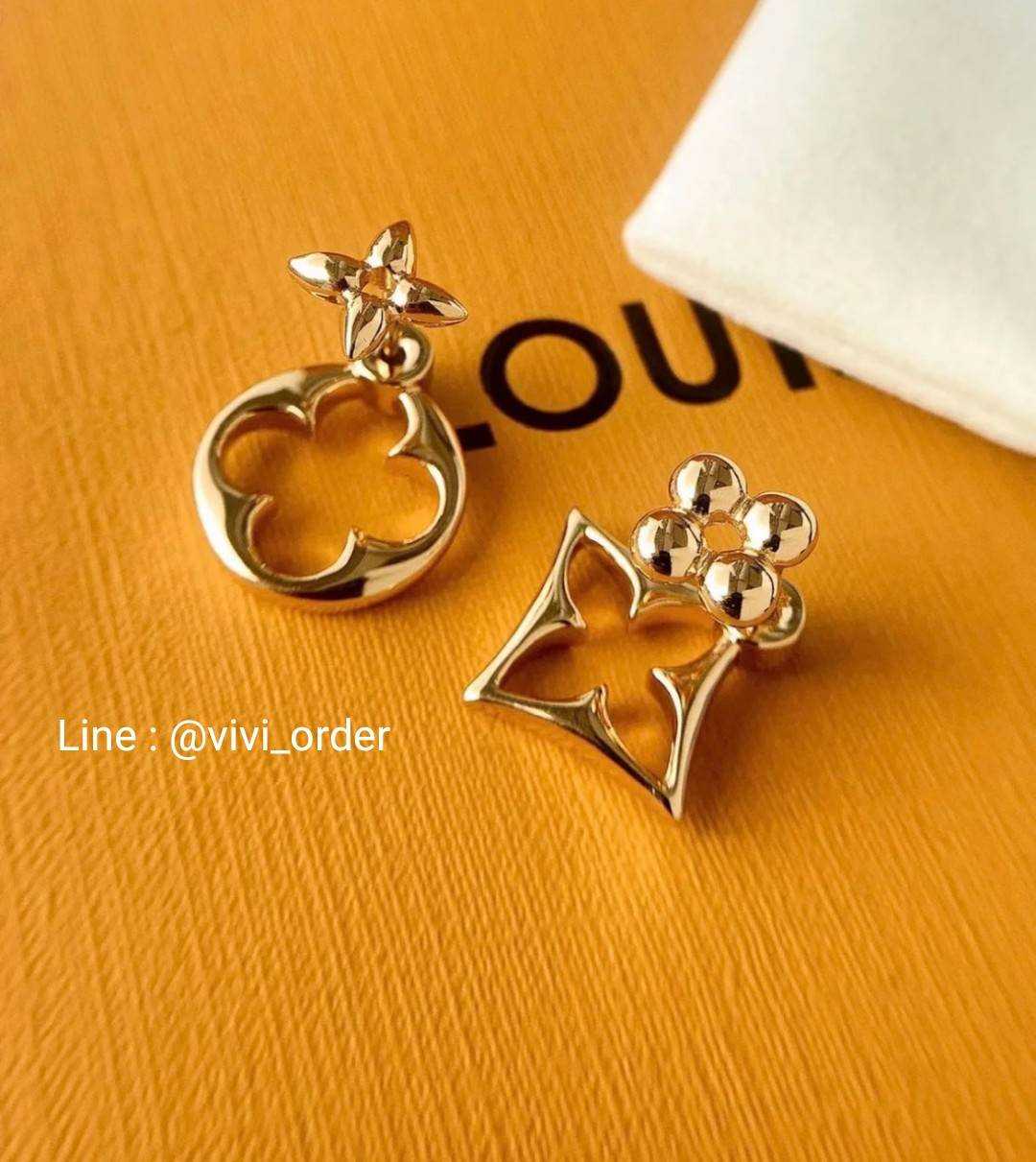 LOUIS VUITTON INSPIRED ICONIC GOLD STUD EARRINGS